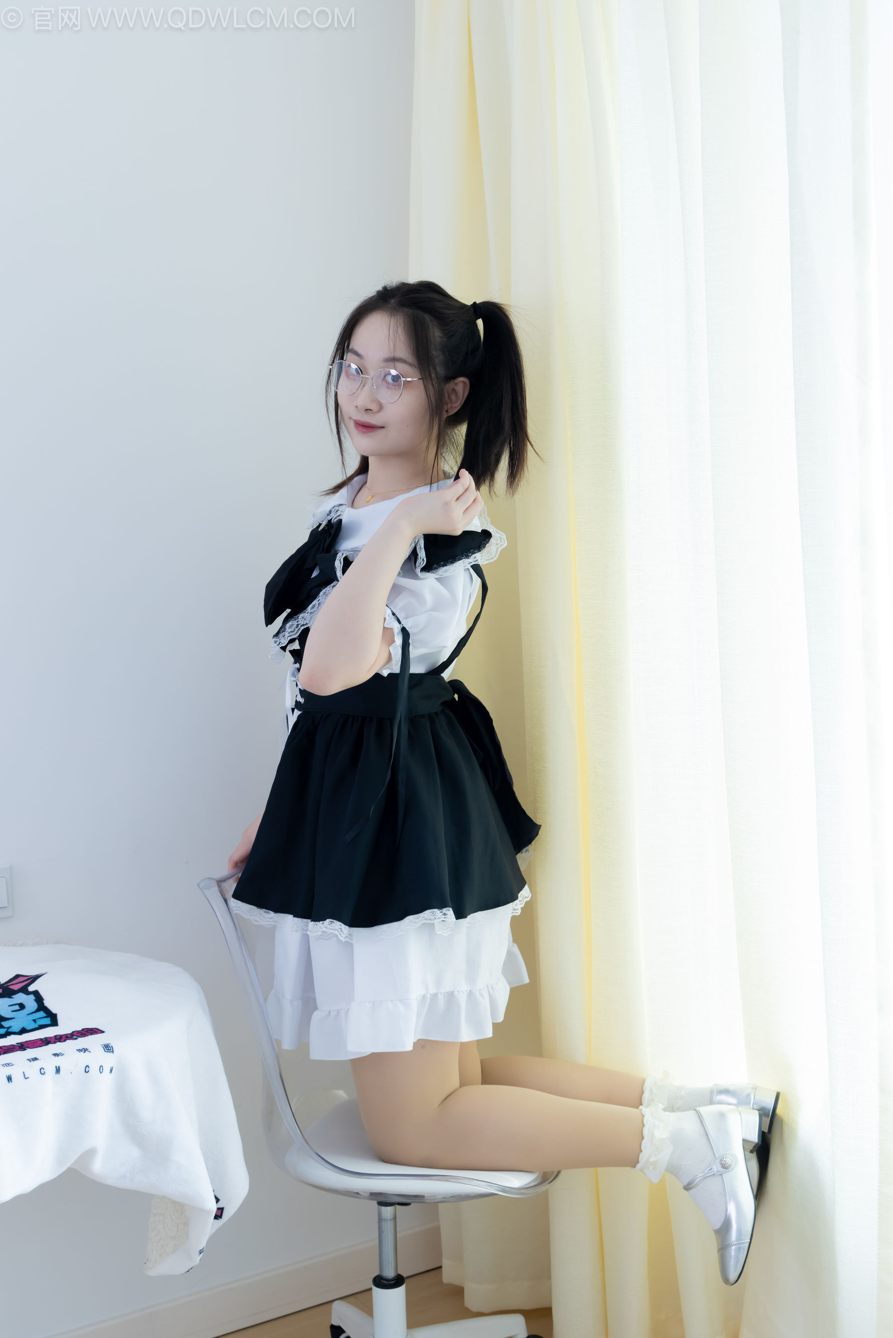 物恋传媒 No.2239 小新 -低跟鞋、白棉袜、厚肉丝、女仆装/(160P)