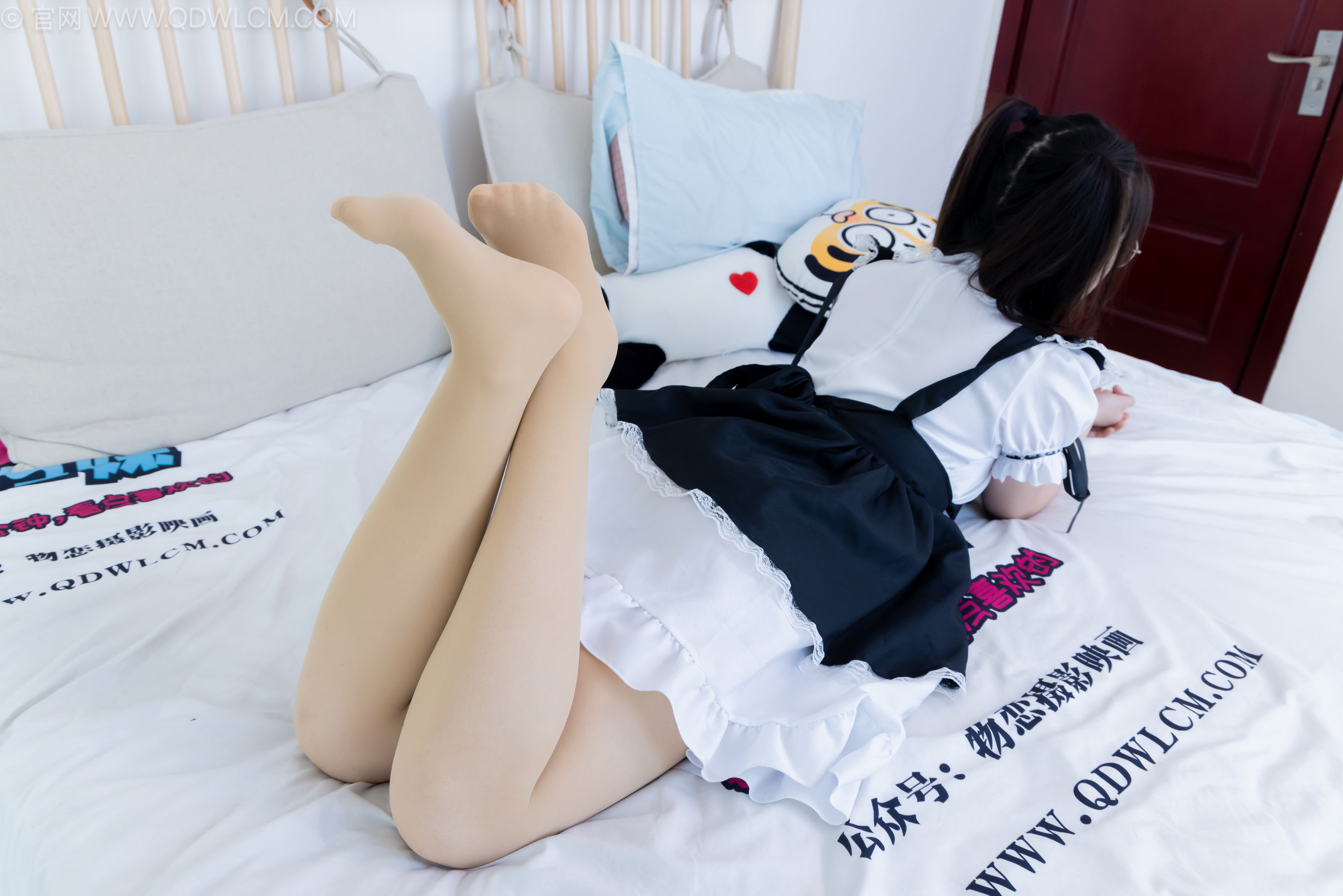 物恋传媒 No.2239 小新 -低跟鞋、白棉袜、厚肉丝、女仆装/(160P)