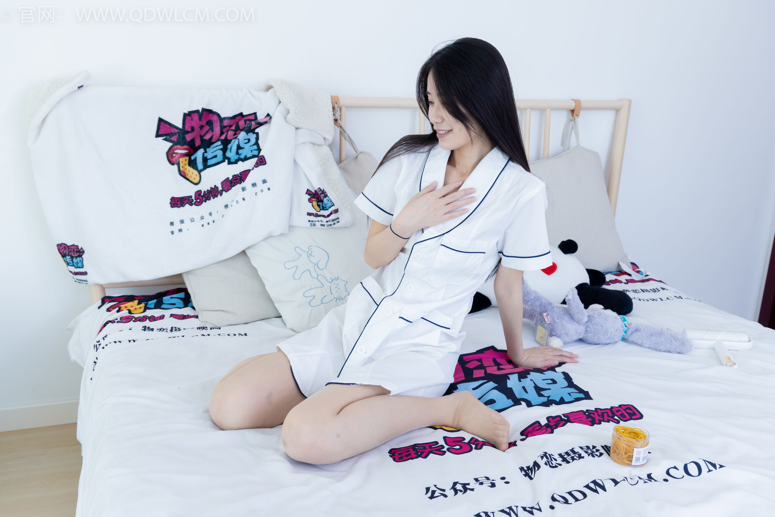 物恋传媒 No.2234 菜菜 -高跟鞋、肉丝、护士服/(159P)