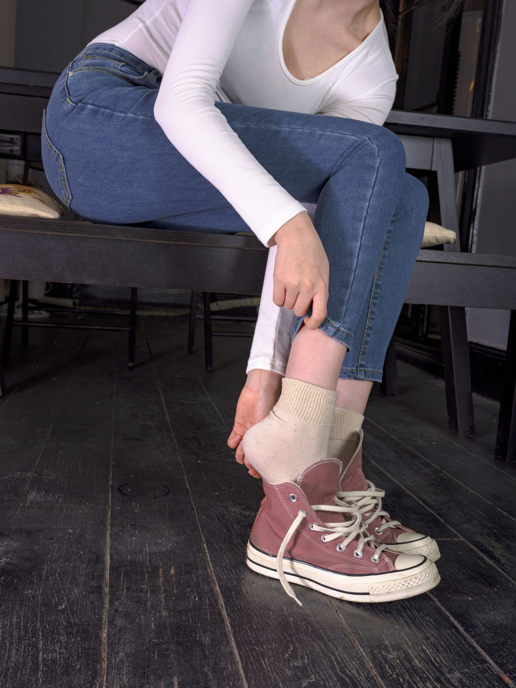 森萝财团写真 - Aika 裸足/(175P)