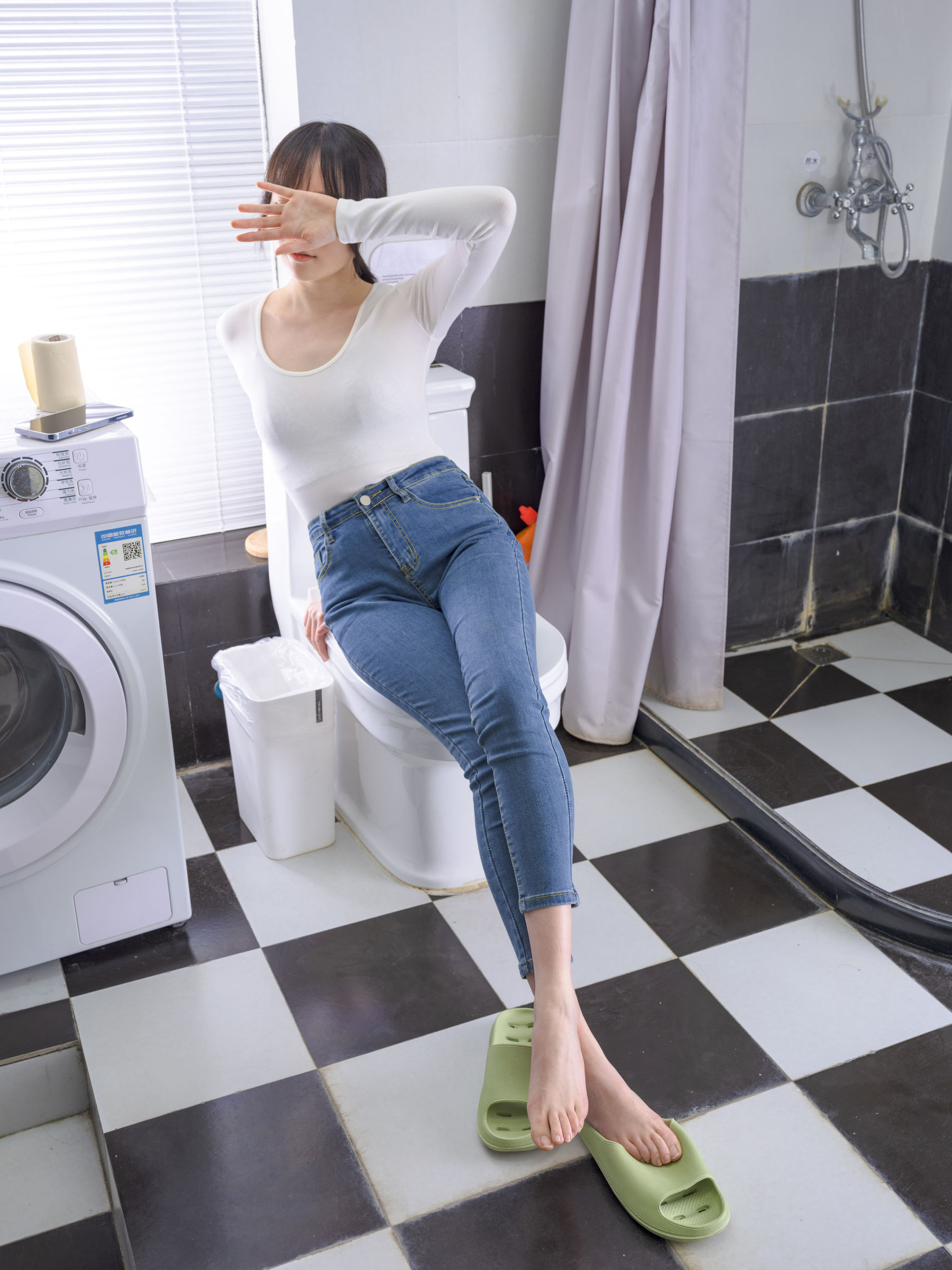 森萝财团写真 - Aika 裸足/(175P)