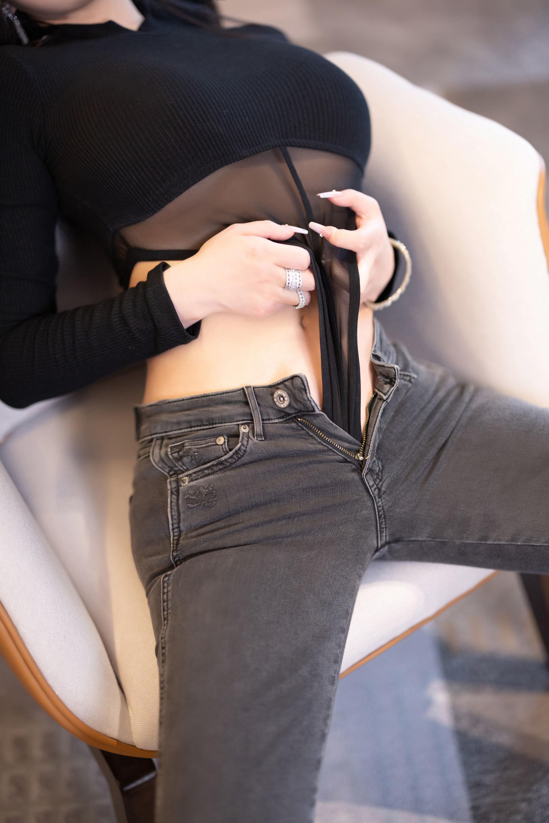 杨晨晨 - 连体渔网袜/(107P)