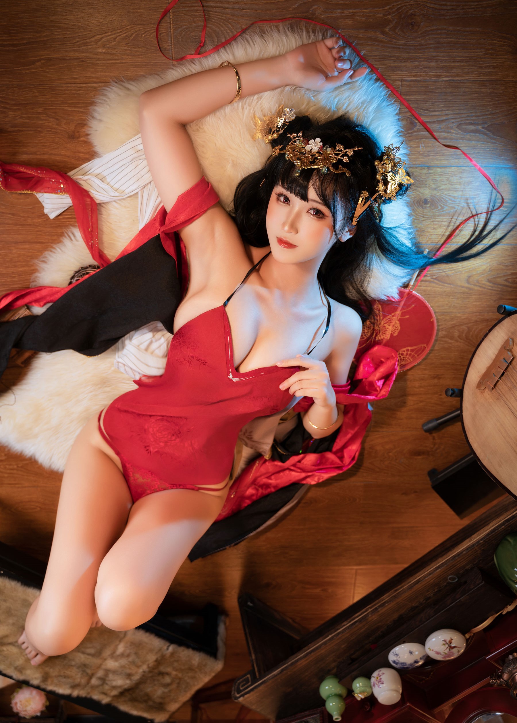 微博妹子三度_69 - 2025新年自拍套装/(20P)