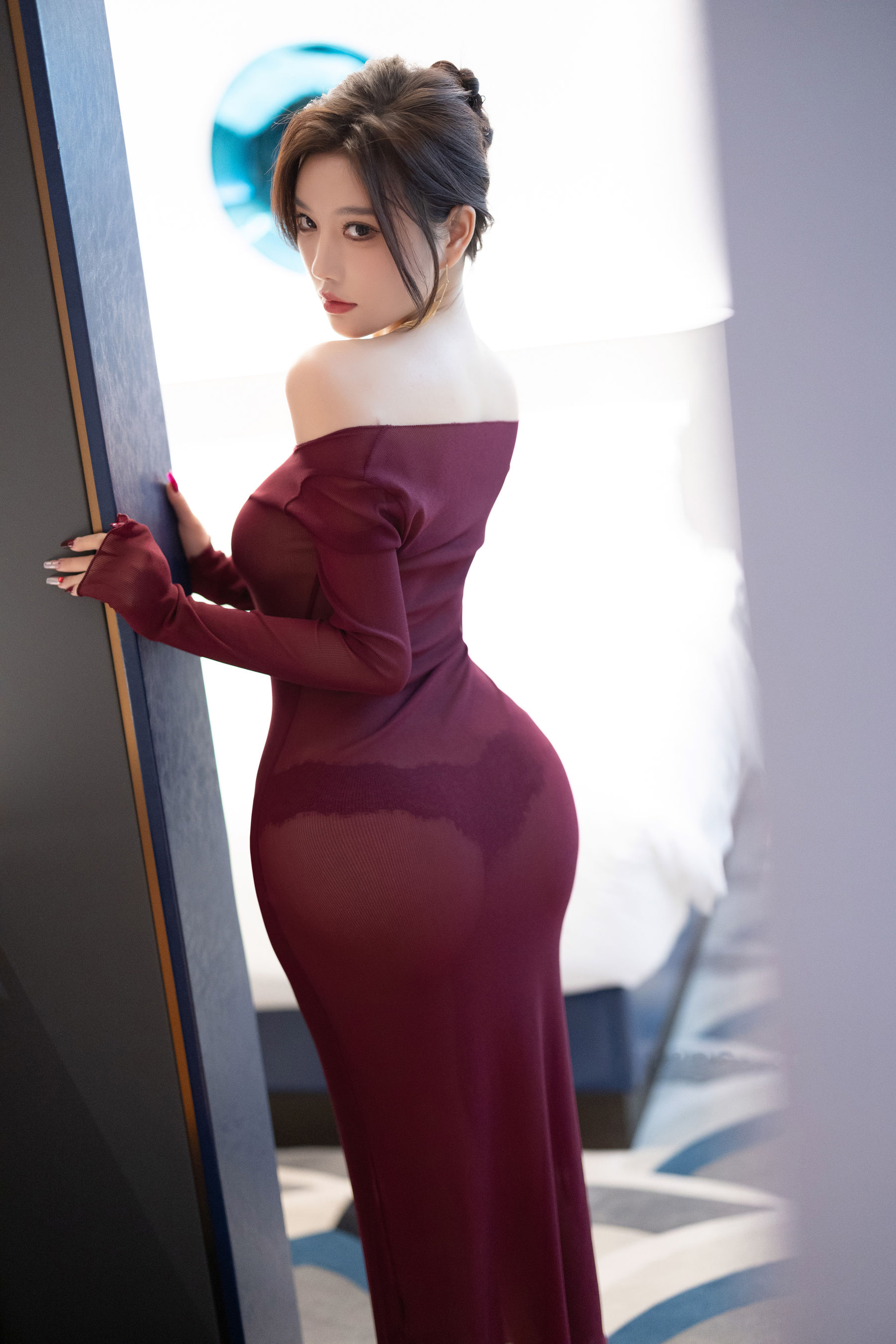 杨晨晨 - 紫色连衣短裙/(100P)