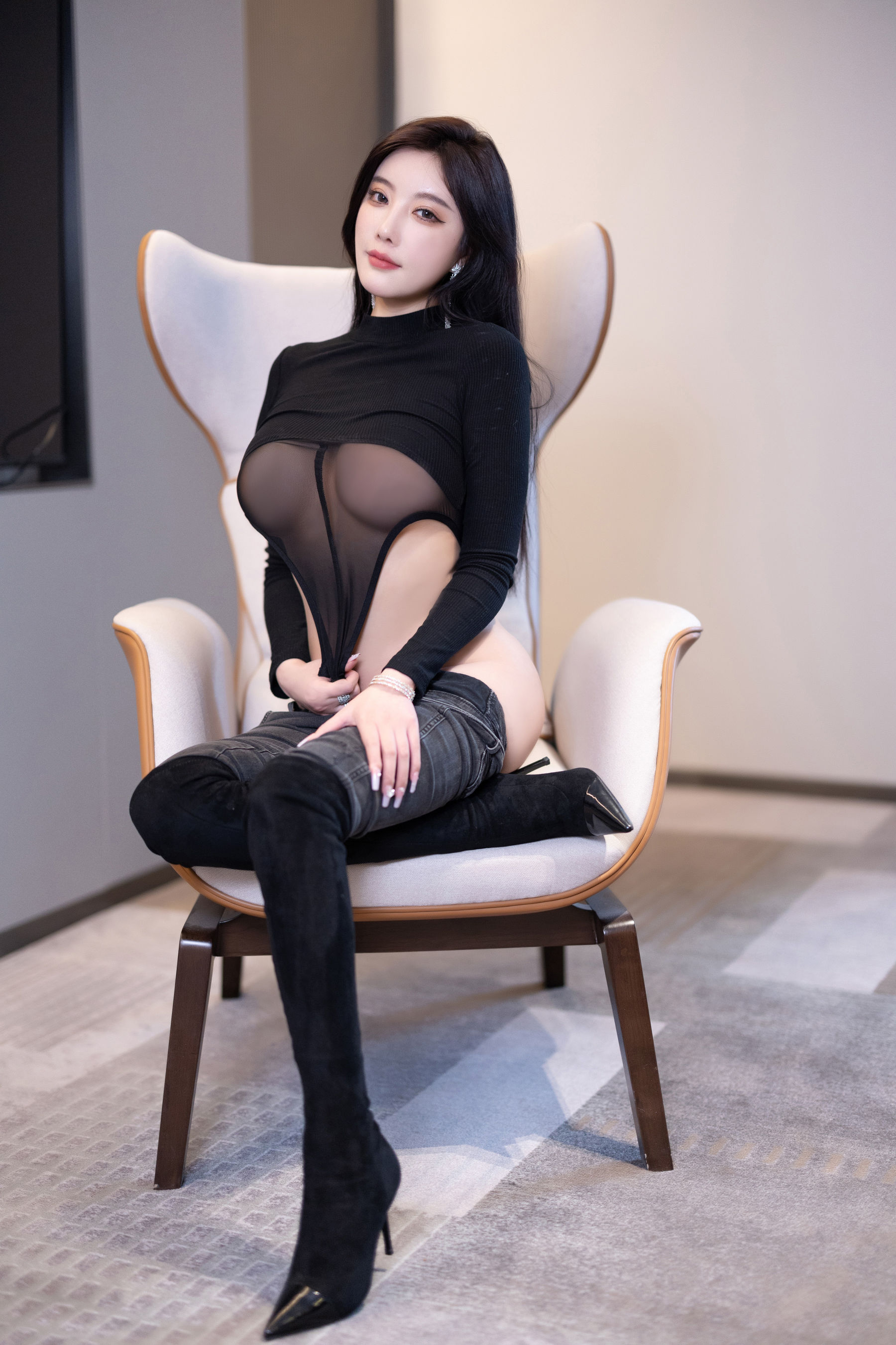 杨晨晨 - 连体渔网袜/(107P)