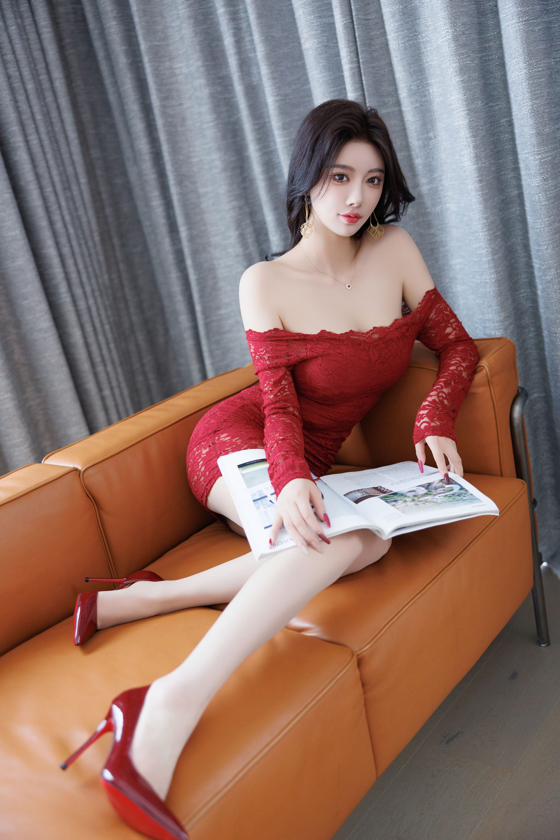 杨晨晨 - 红色连衣短裙/(103P)