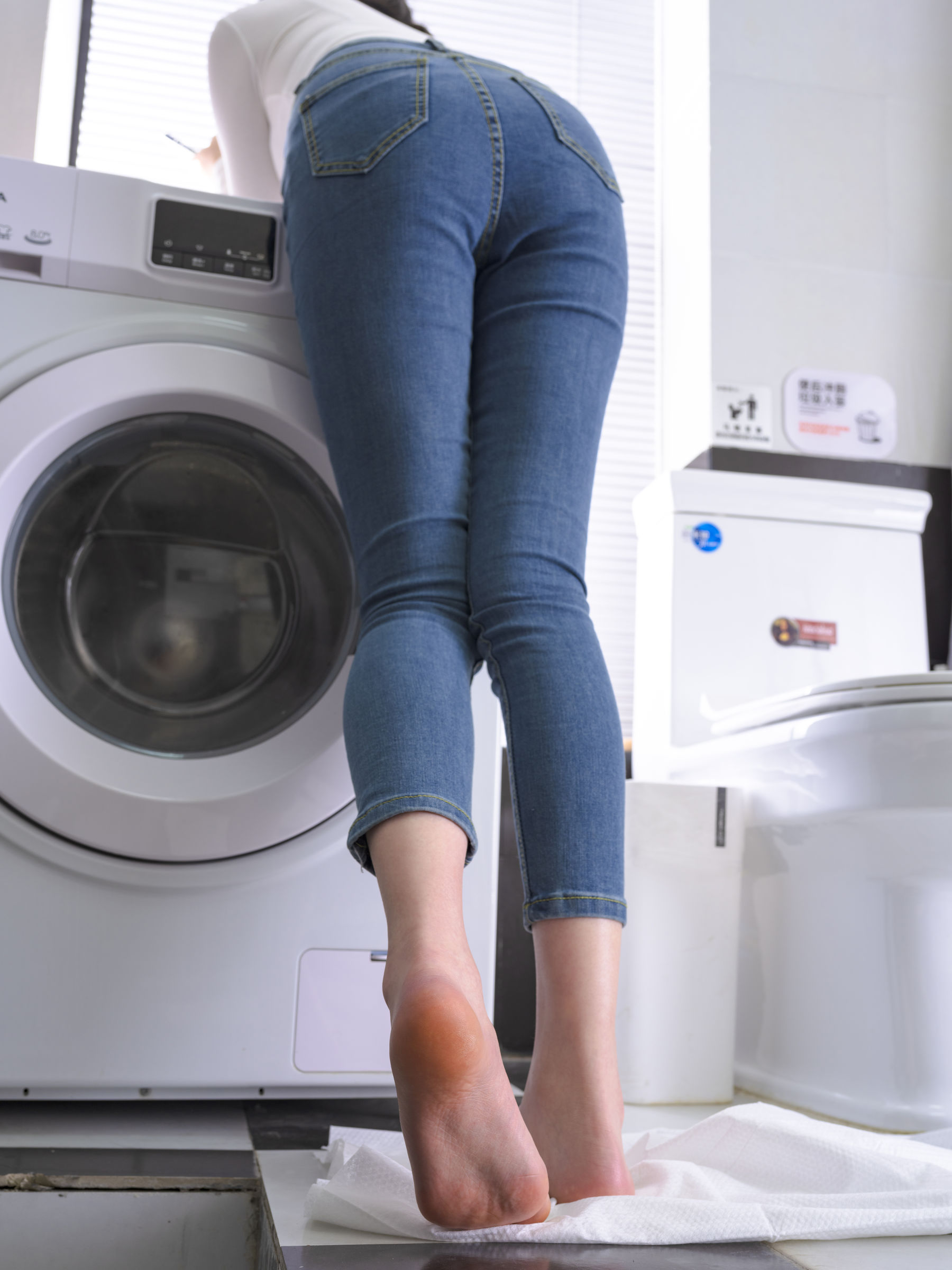 森萝财团写真 - Aika 裸足/(175P)