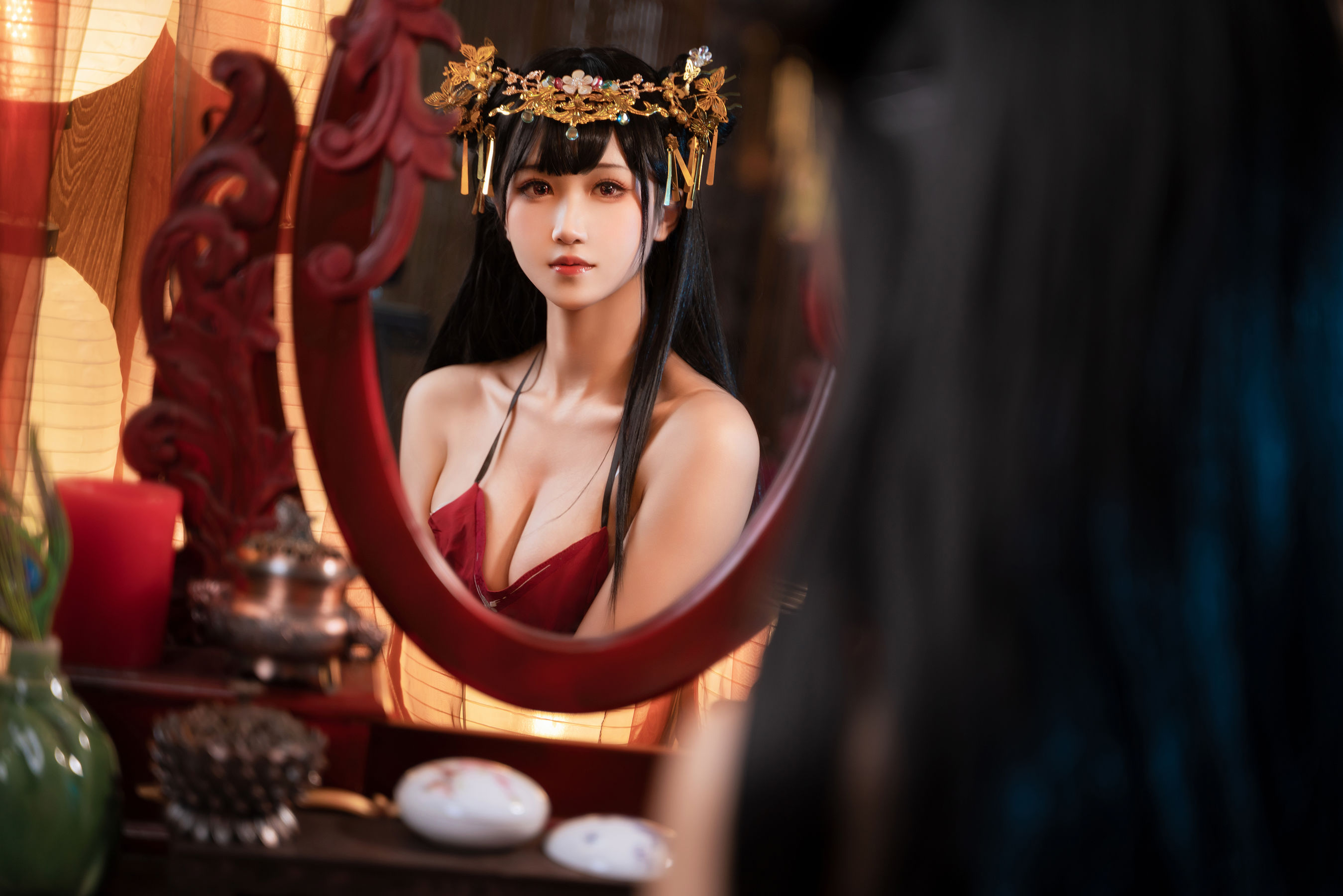 微博妹子三度_69 - 2025新年自拍套装/(20P)