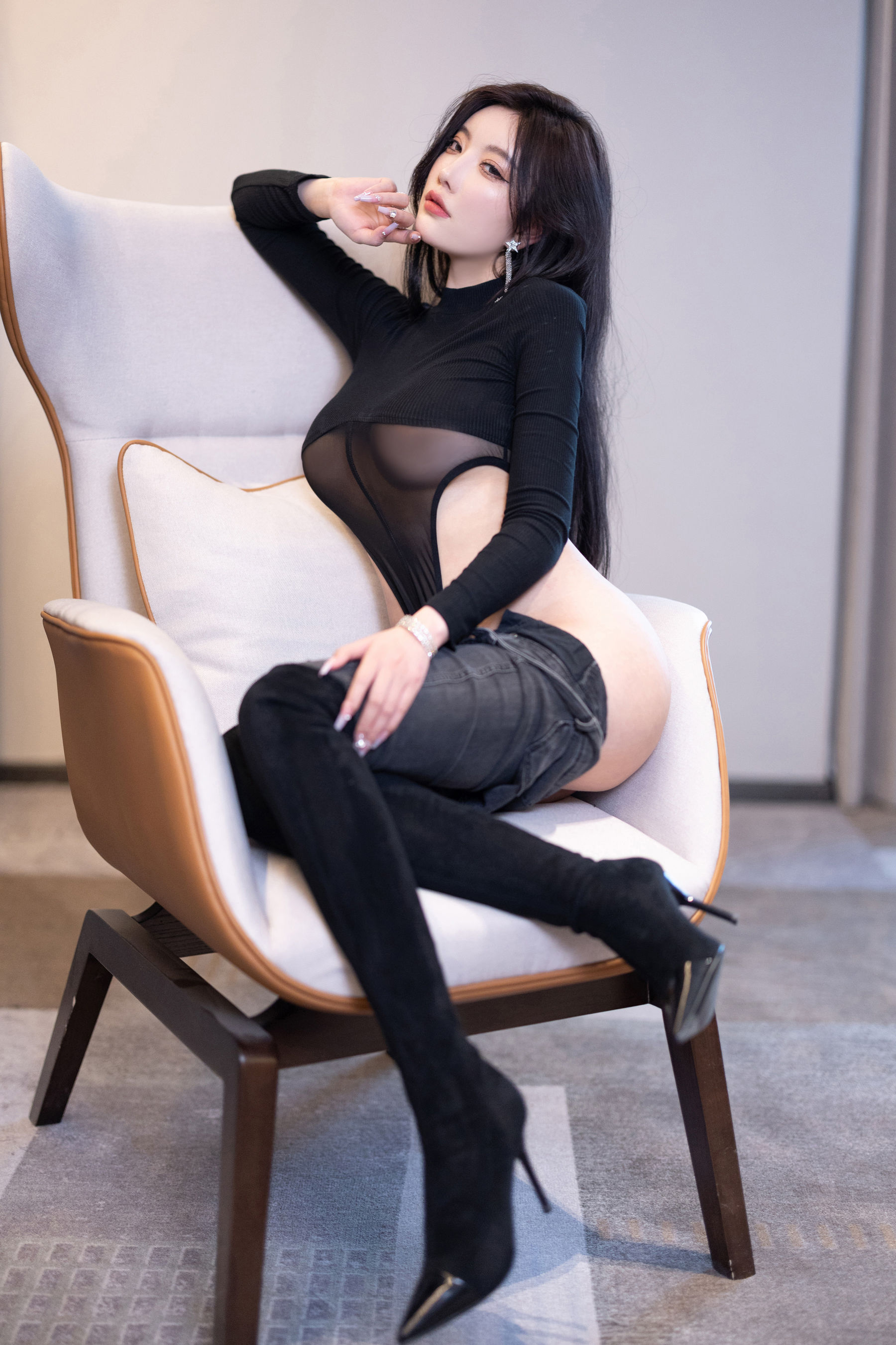 杨晨晨 - 连体渔网袜/(107P)