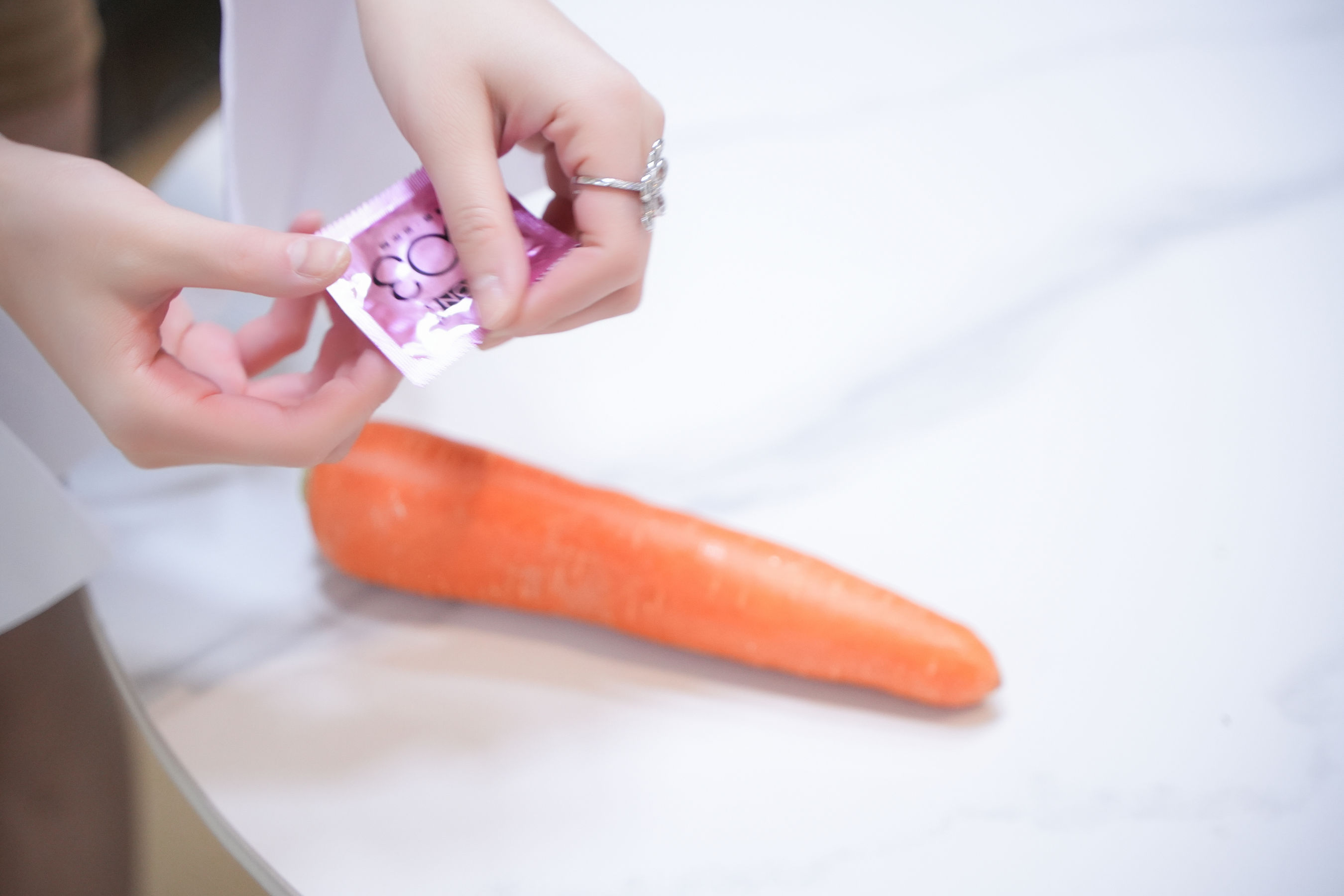 周妍希 - 白领买菜回家/(91P)