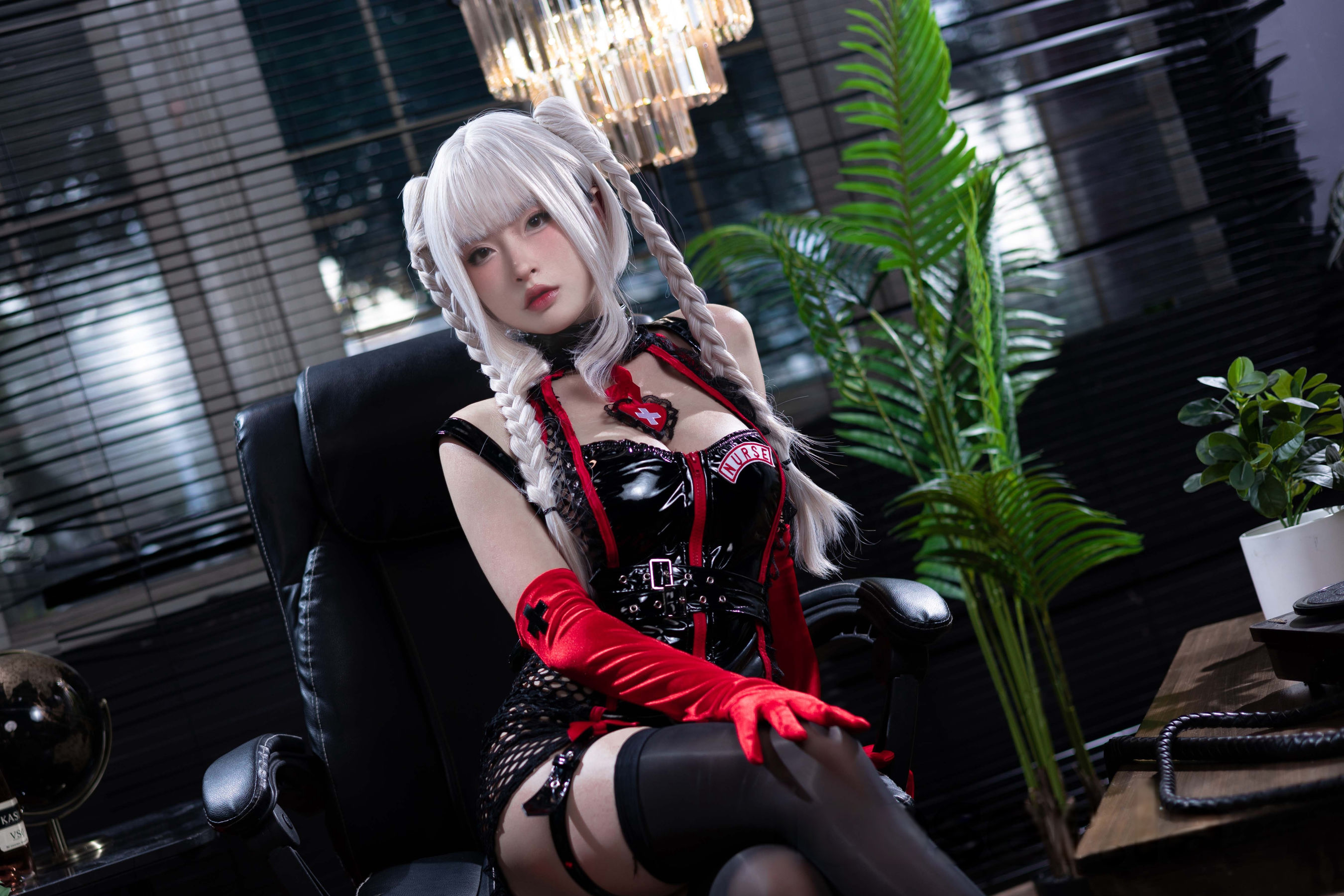 尤物清水由乃 - 白发护士/(57P)