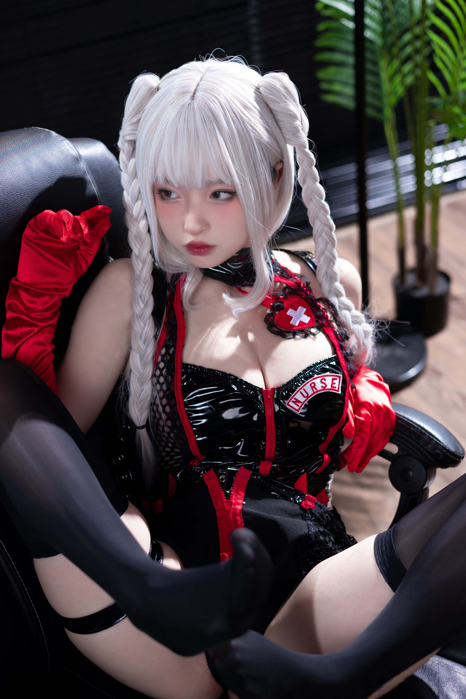 尤物清水由乃 - 白发护士/(57P)