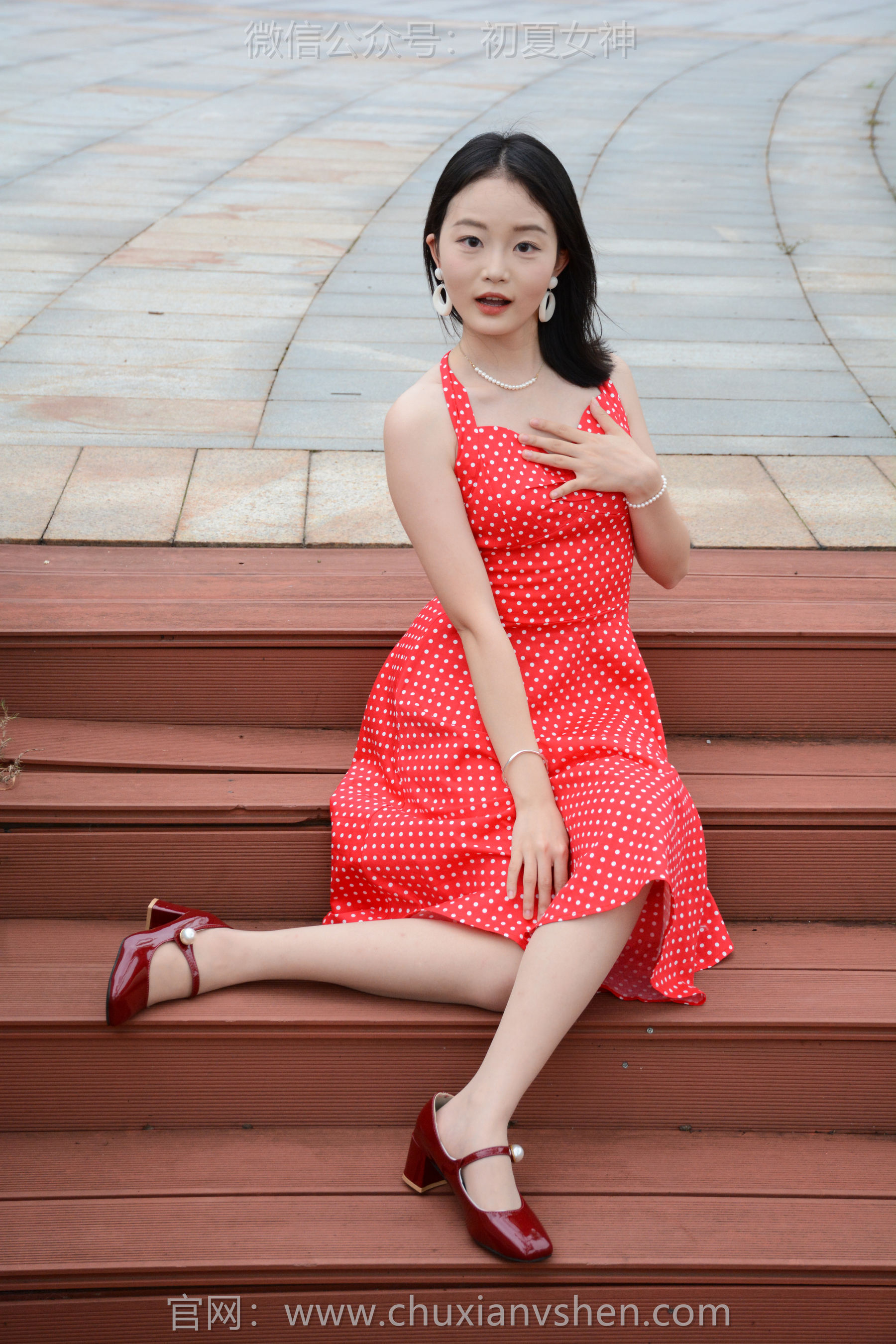 初夏女神 No.253 双双 港式装扮/(140P)