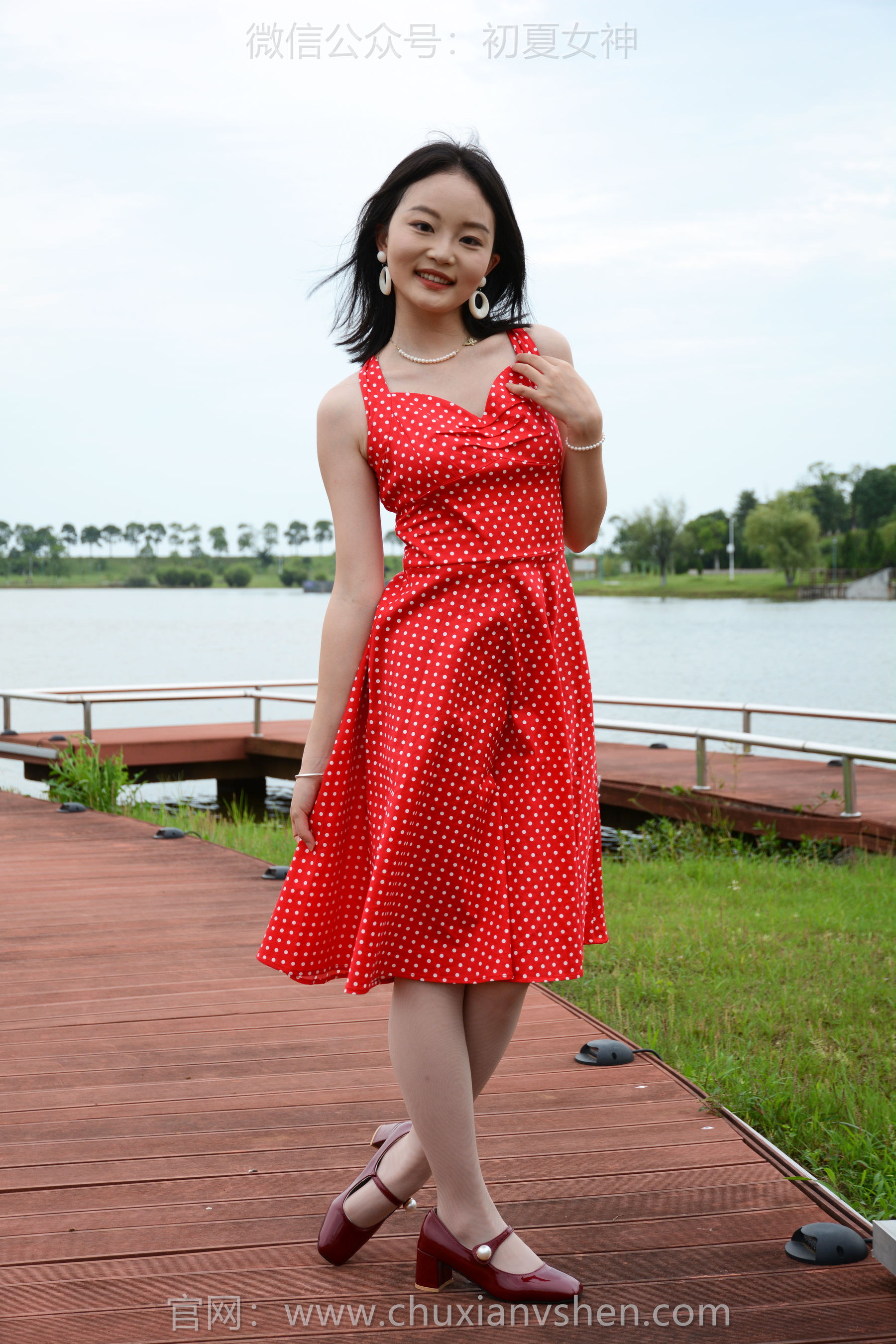 初夏女神 No.253 双双 港式装扮/(140P)