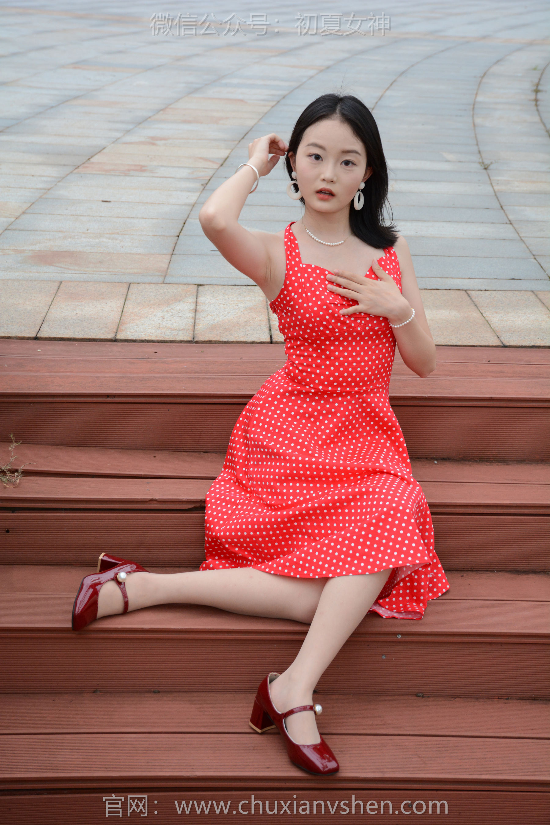 初夏女神 No.253 双双 港式装扮/(140P)