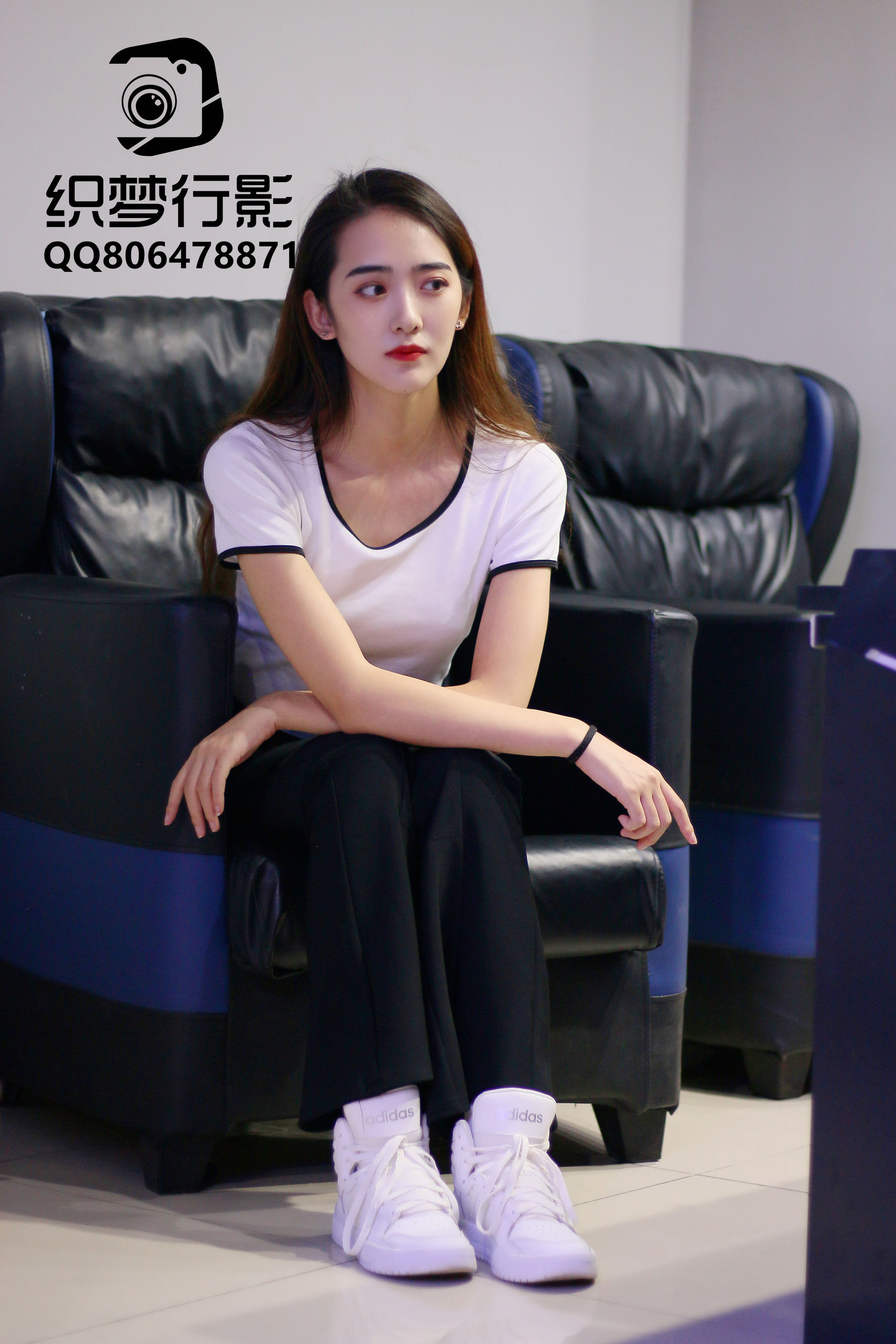 [织梦映像] 方寸之间-神游网络千万里/(300P)