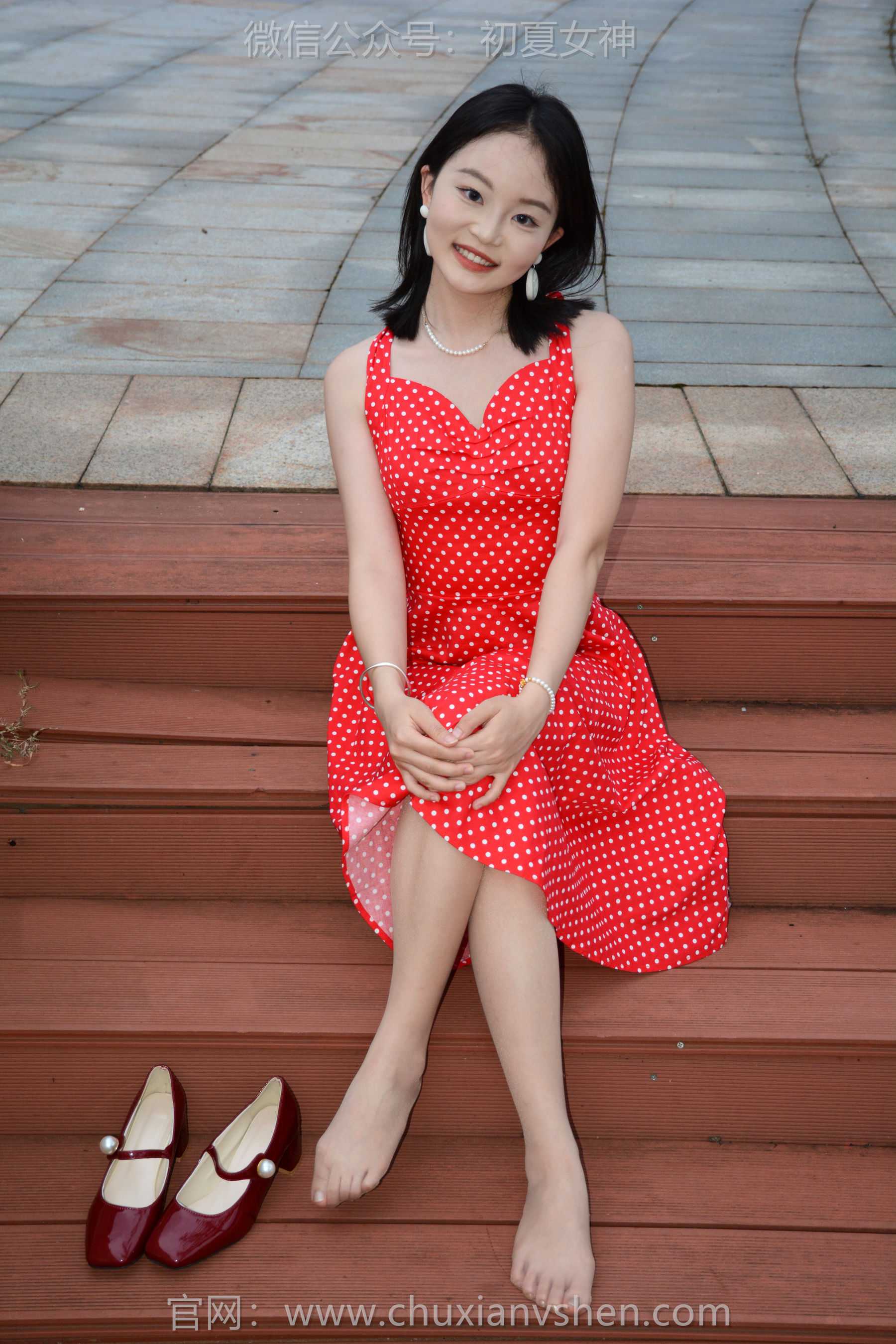 初夏女神 No.253 双双 港式装扮/(140P)