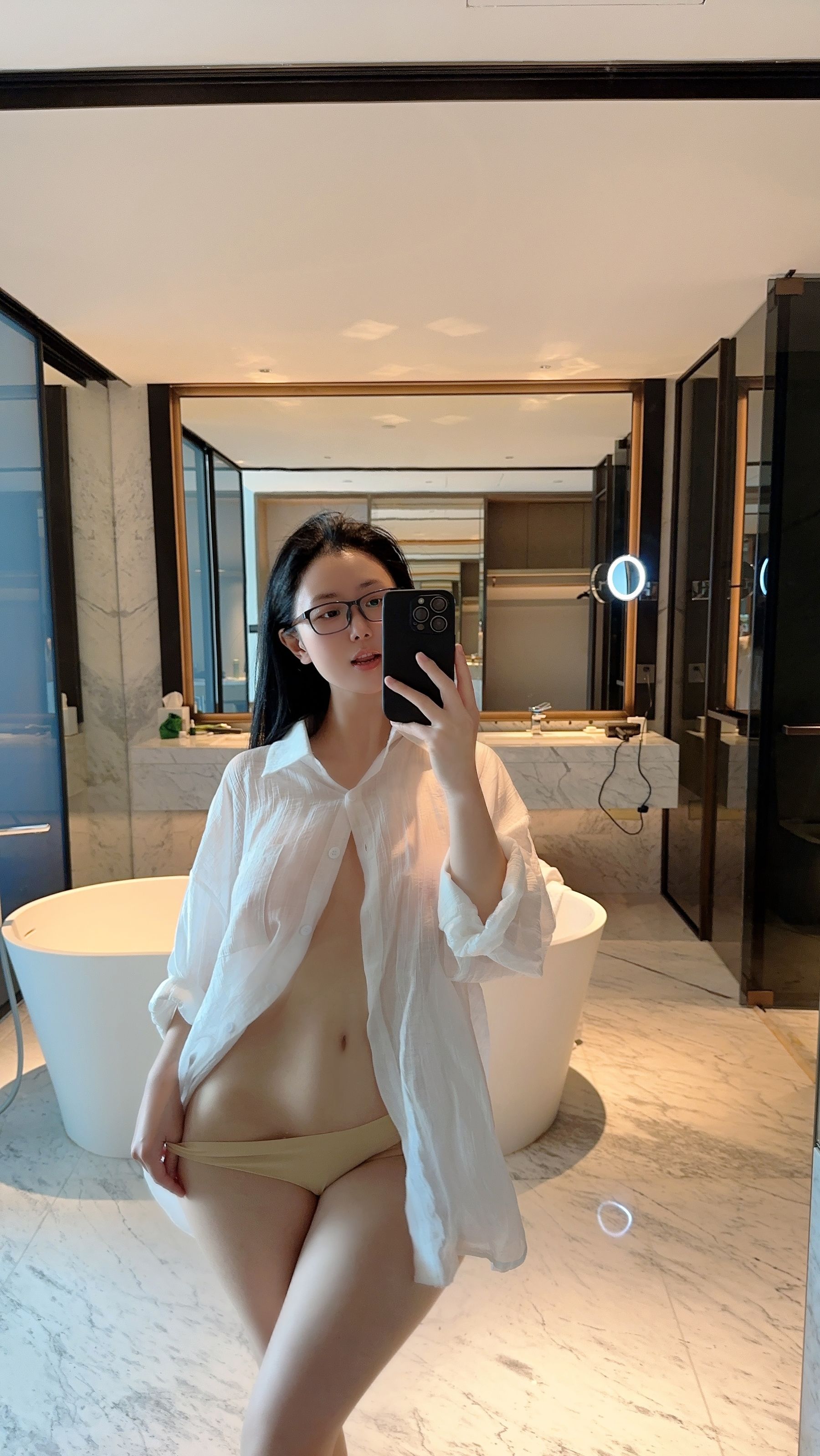 俏妞qiaoniuTT - 男友衬衫/(20P)