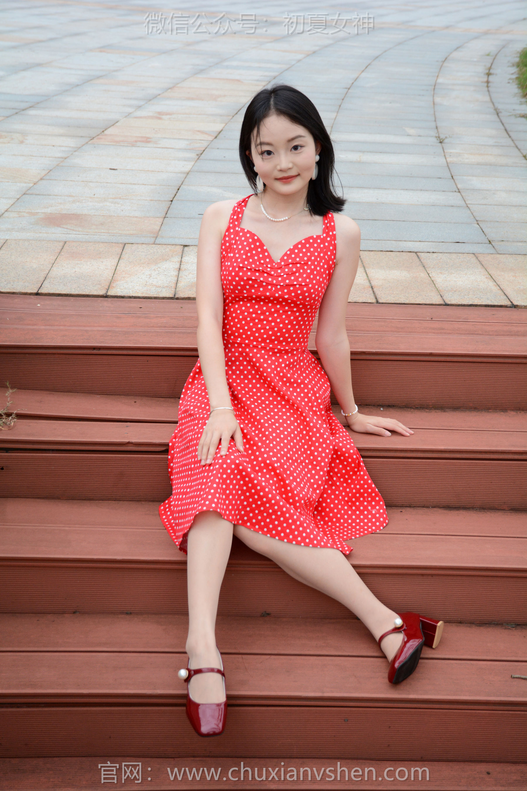 初夏女神 No.253 双双 港式装扮/(140P)