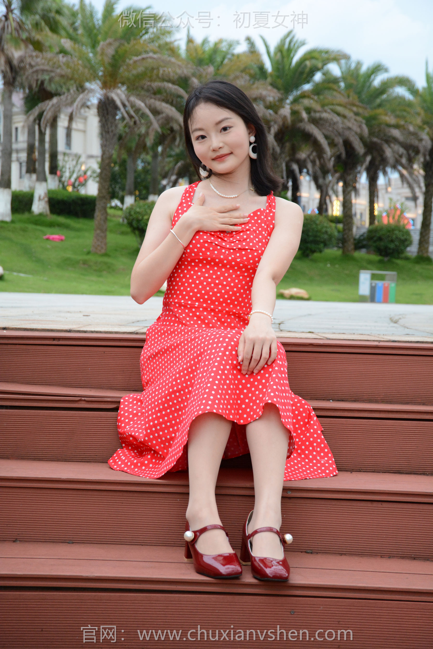 初夏女神 No.253 双双 港式装扮/(140P)