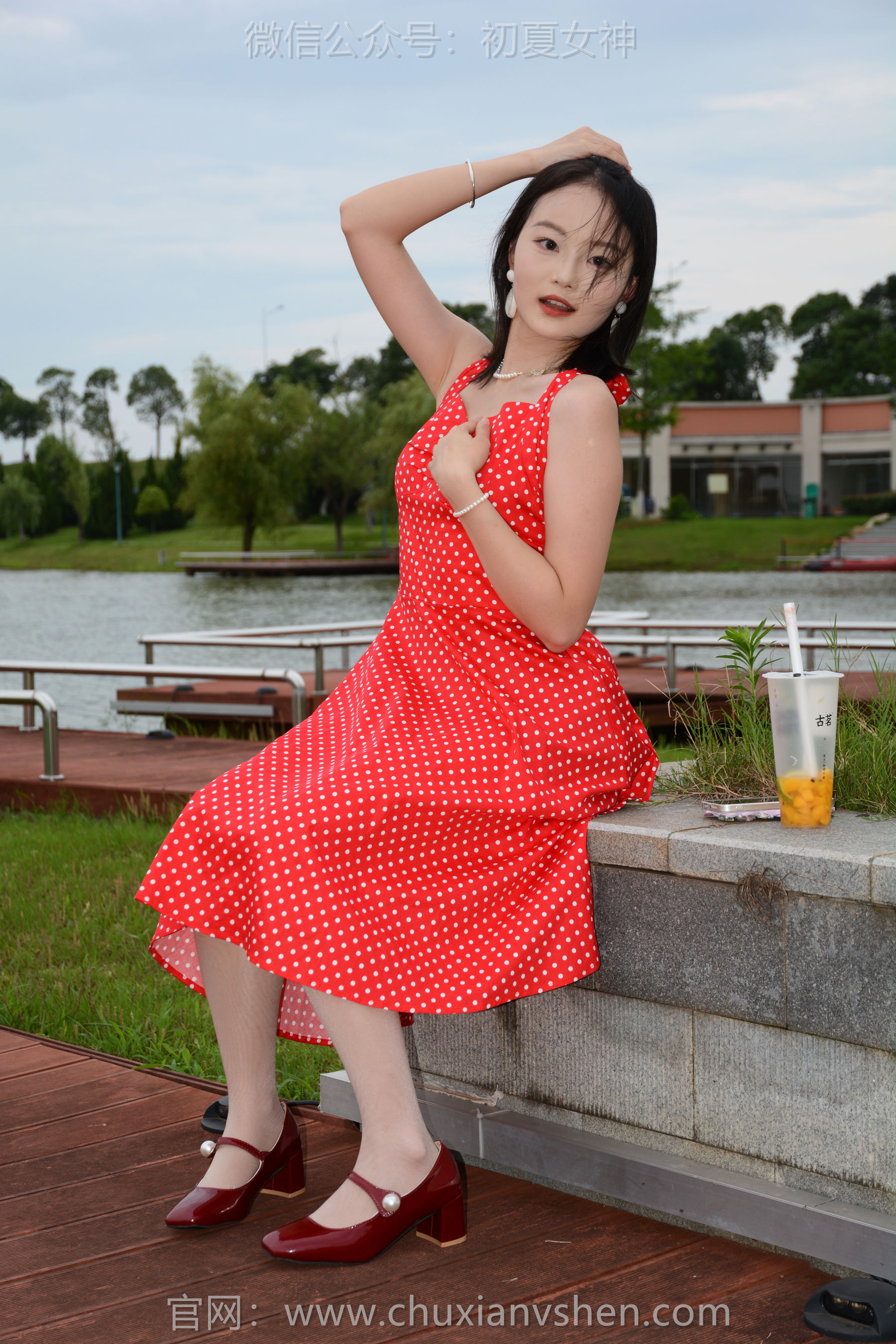 初夏女神 No.253 双双 港式装扮/(140P)