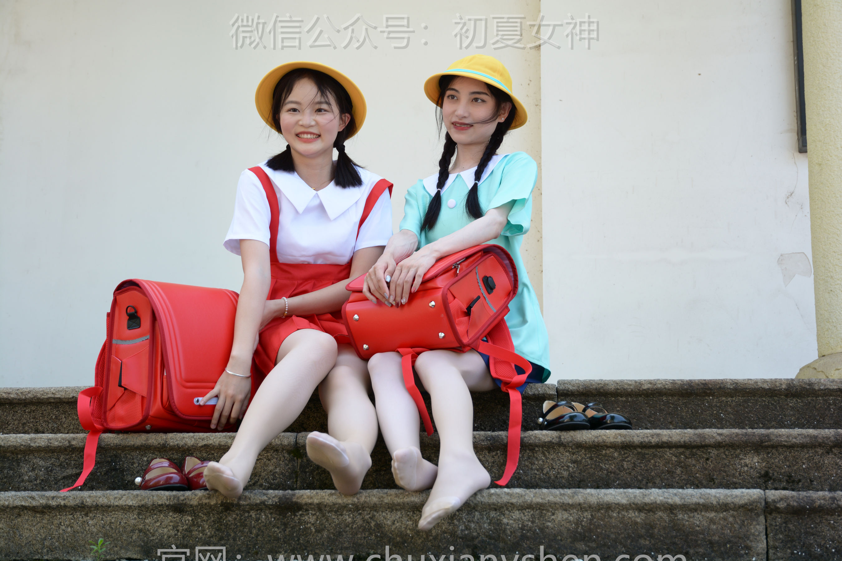 初夏女神 No.260 柒柒&双双 丸子vs小玉/(140P)