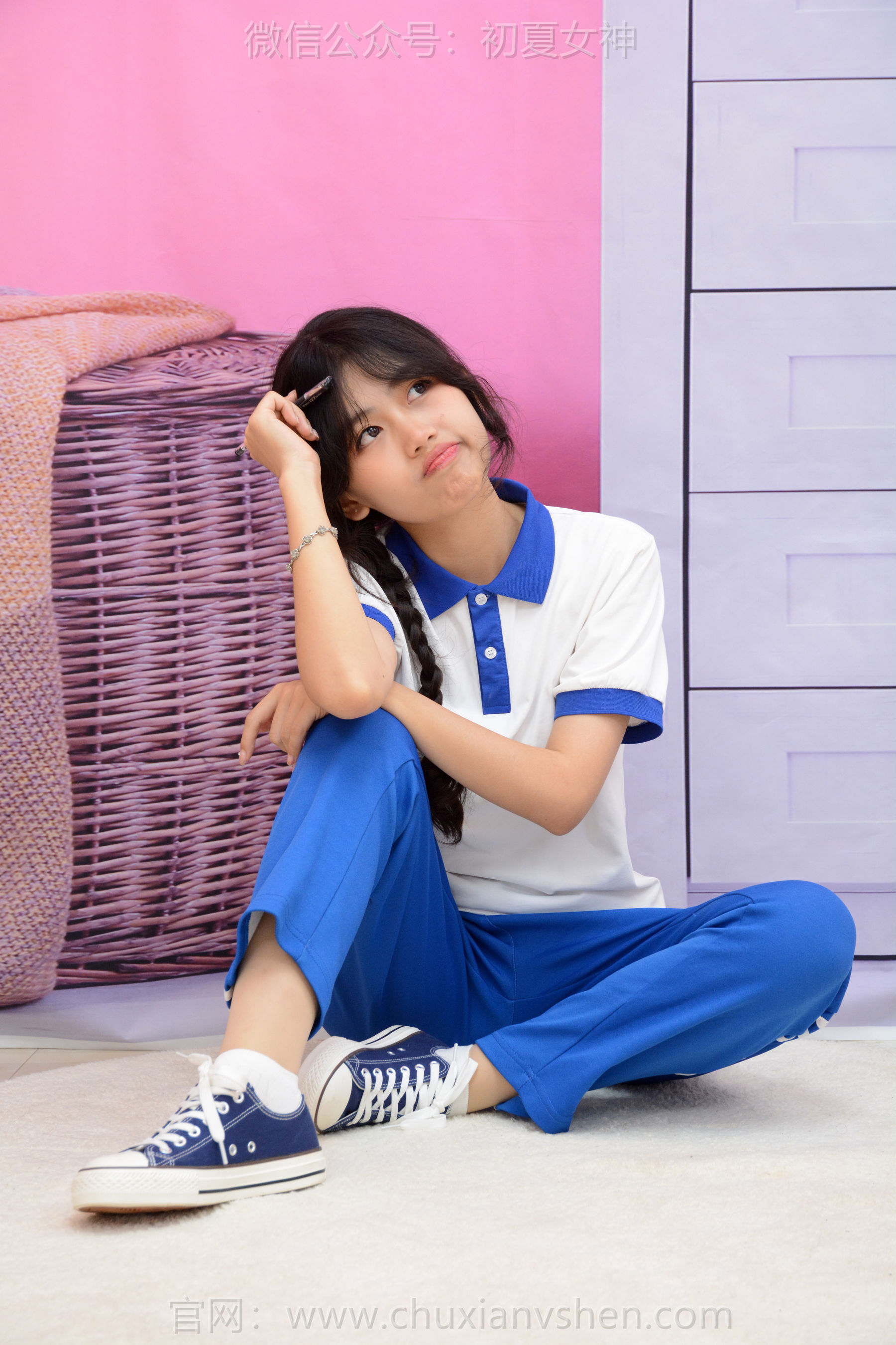 初夏女神 No.258 希希 告别校服/(90P)