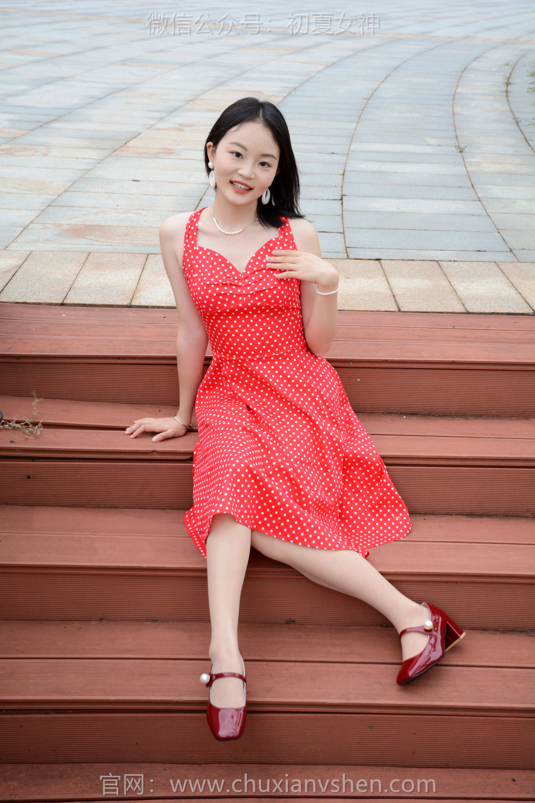 初夏女神 No.253 双双 港式装扮/(140P)