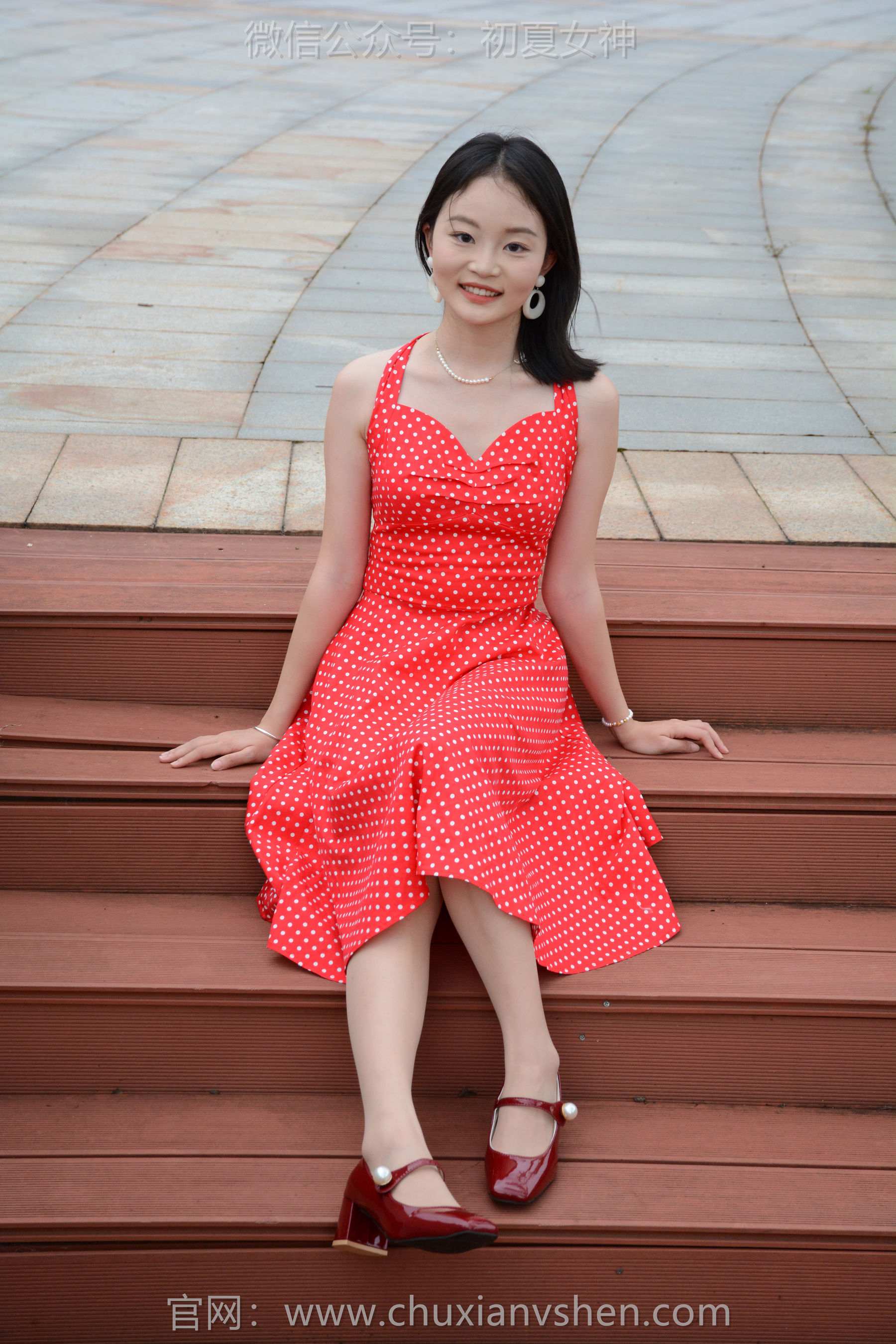 初夏女神 No.253 双双 港式装扮/(140P)