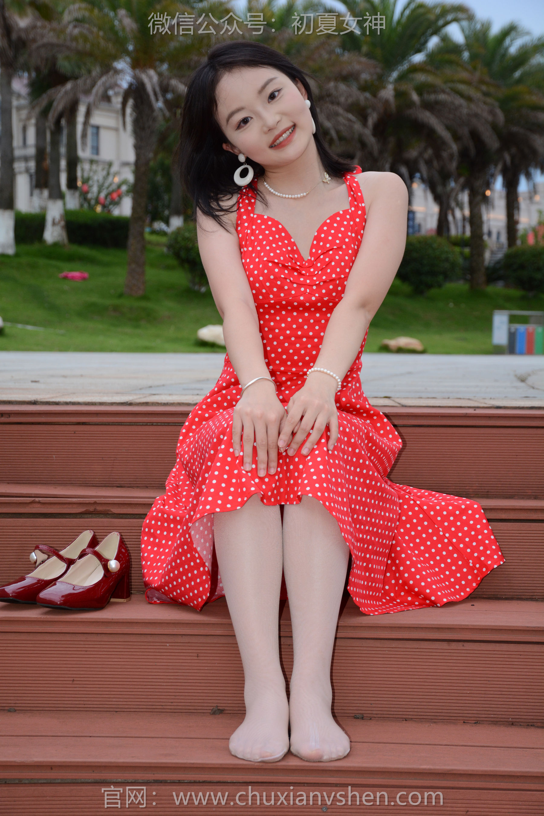 初夏女神 No.253 双双 港式装扮/(140P)