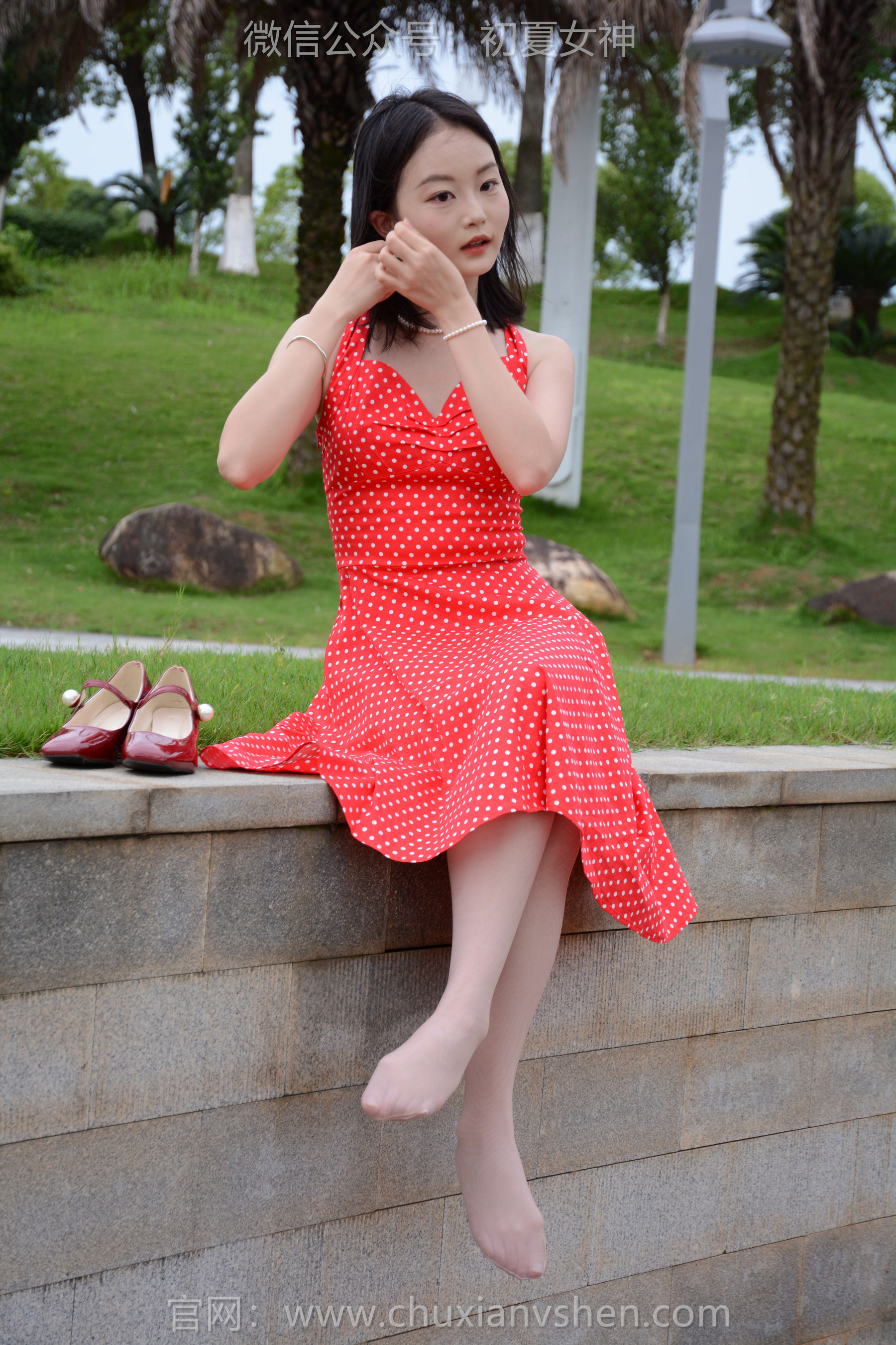 初夏女神 No.253 双双 港式装扮/(140P)