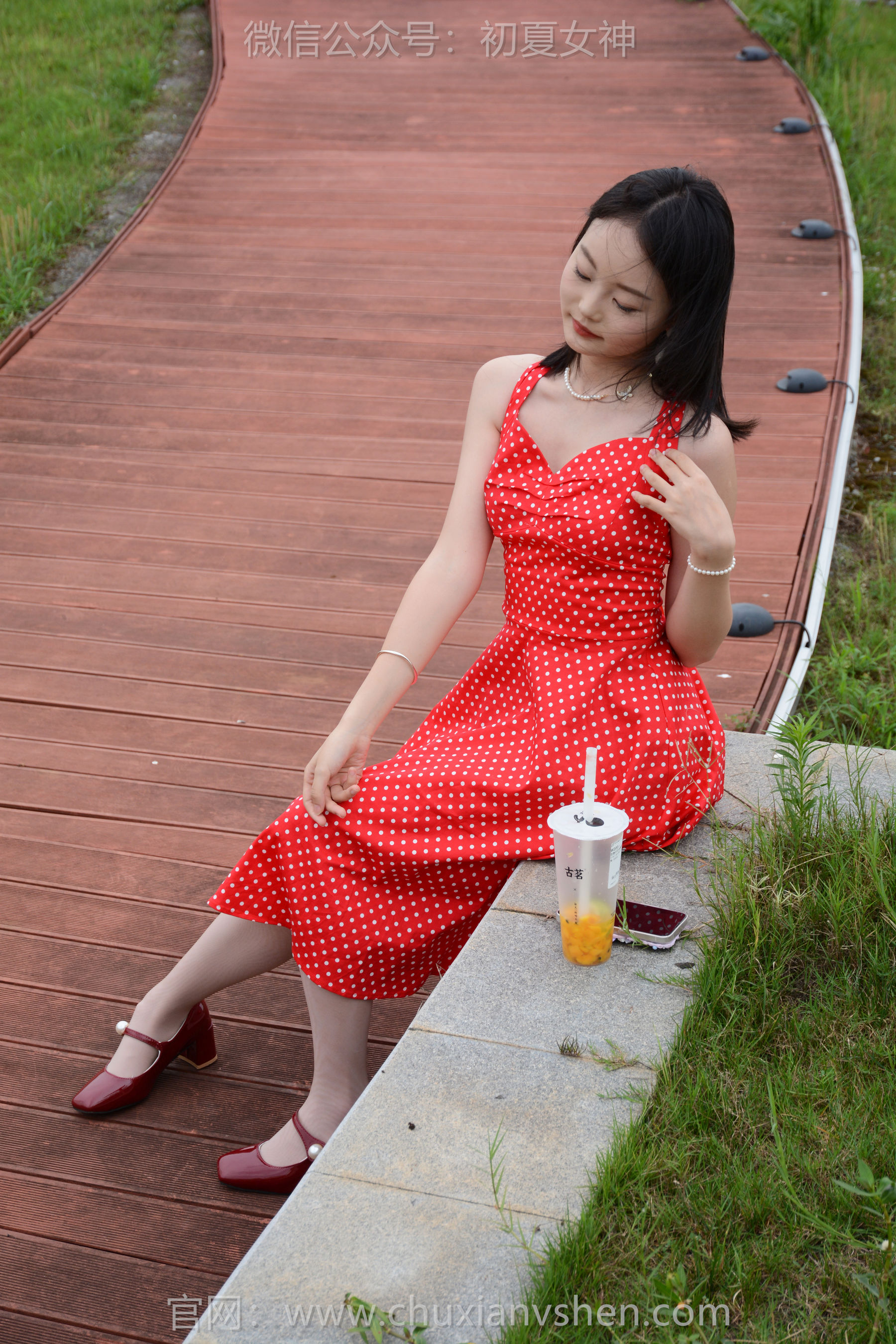 初夏女神 No.253 双双 港式装扮/(140P)