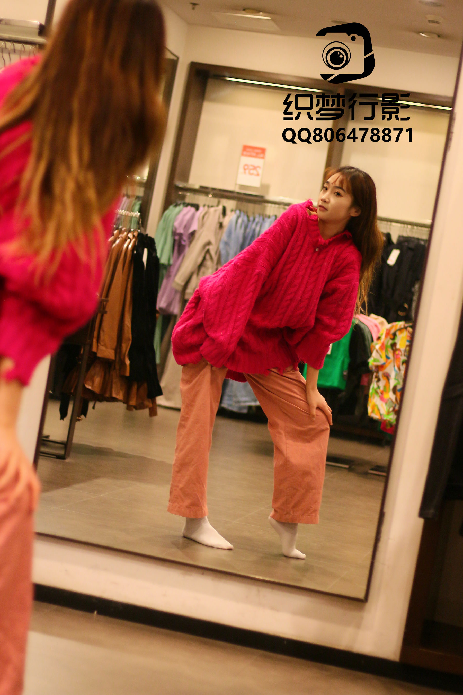 [织梦映像] 叱咤红人-商场多场景拍摄/(311P)