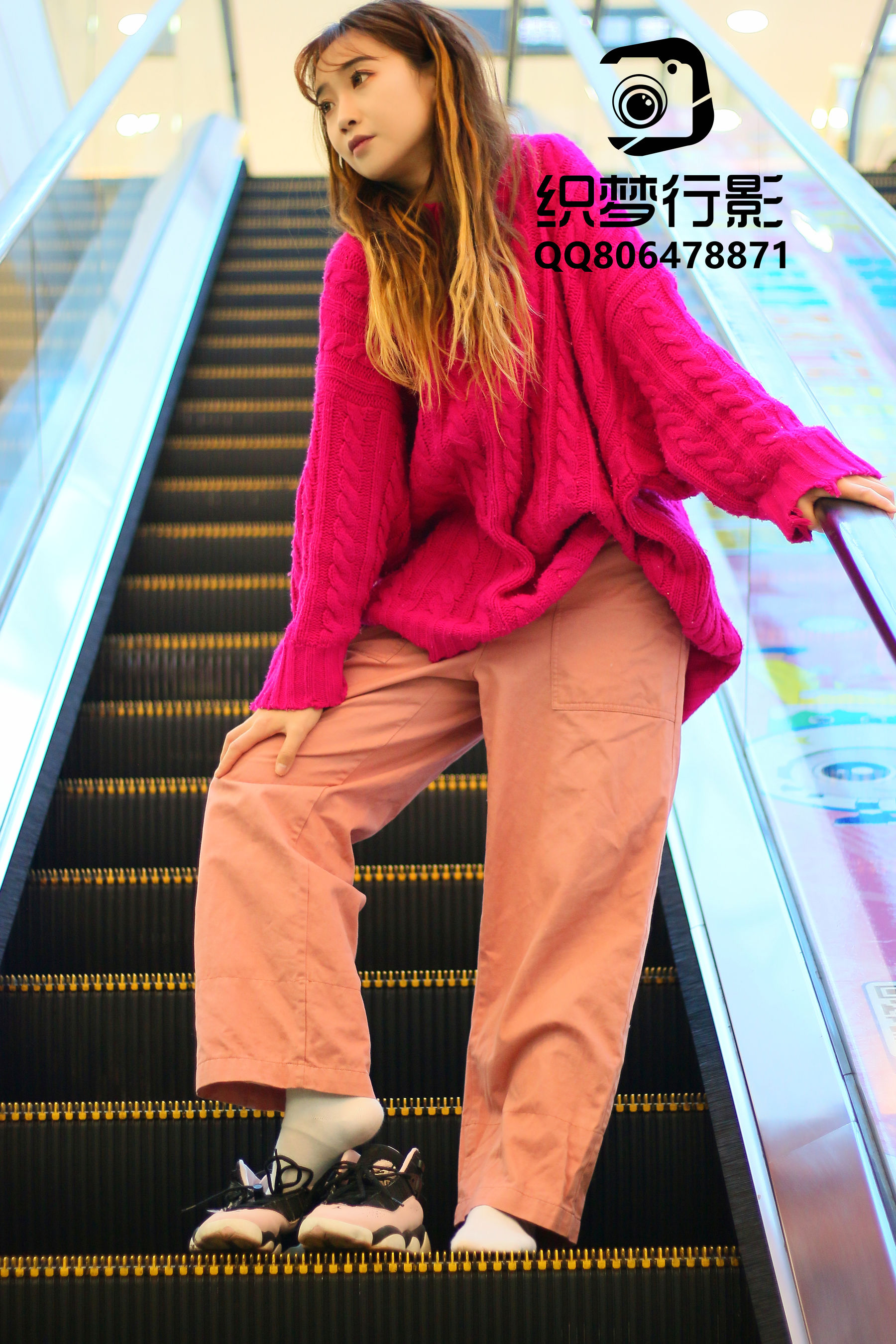 [织梦映像] 叱咤红人-商场多场景拍摄/(311P)