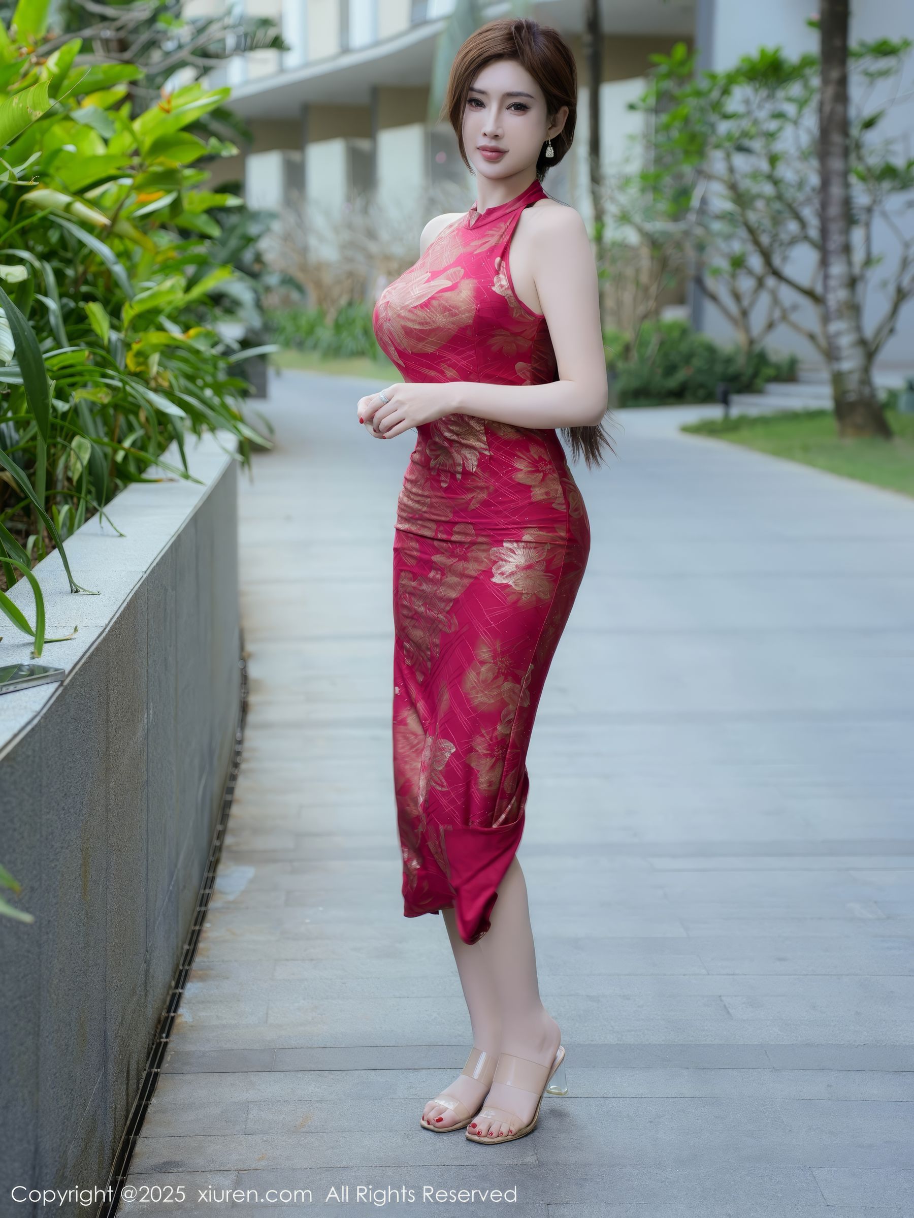 [秀人XiuRen] 2025.02.05 No.9837 Carol周妍希X/(77P)