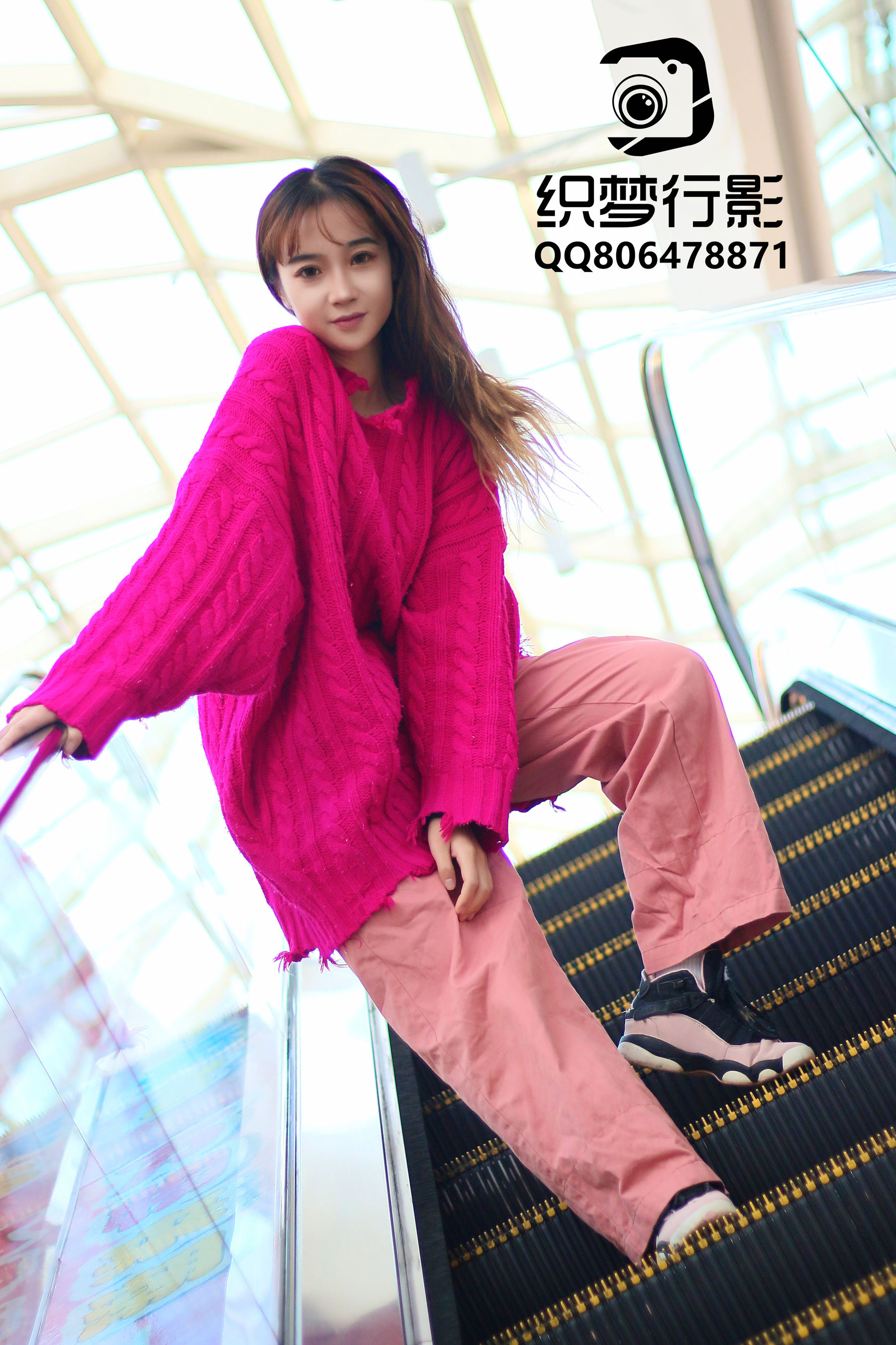 [织梦映像] 叱咤红人-商场多场景拍摄/(311P)