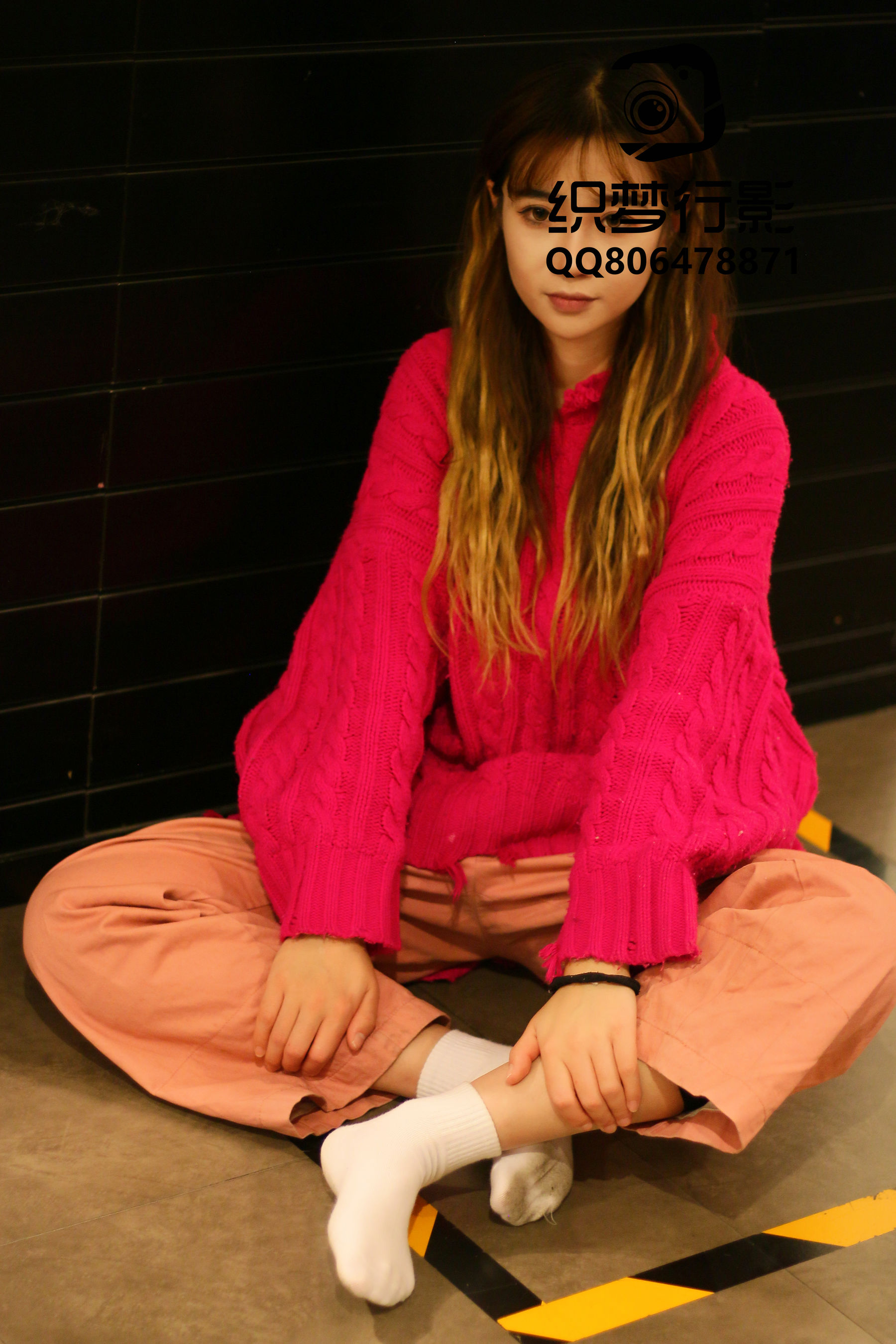 [织梦映像] 叱咤红人-商场多场景拍摄/(311P)