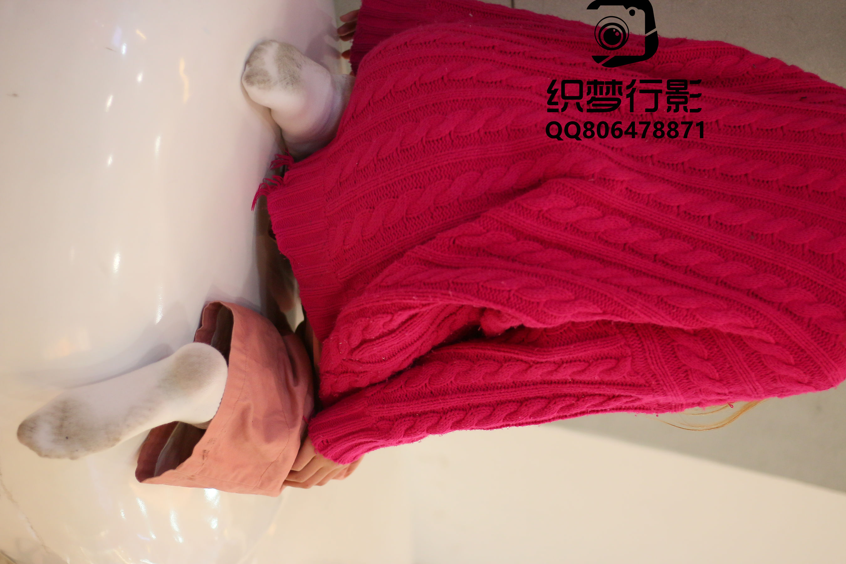 [织梦映像] 叱咤红人-商场多场景拍摄/(311P)