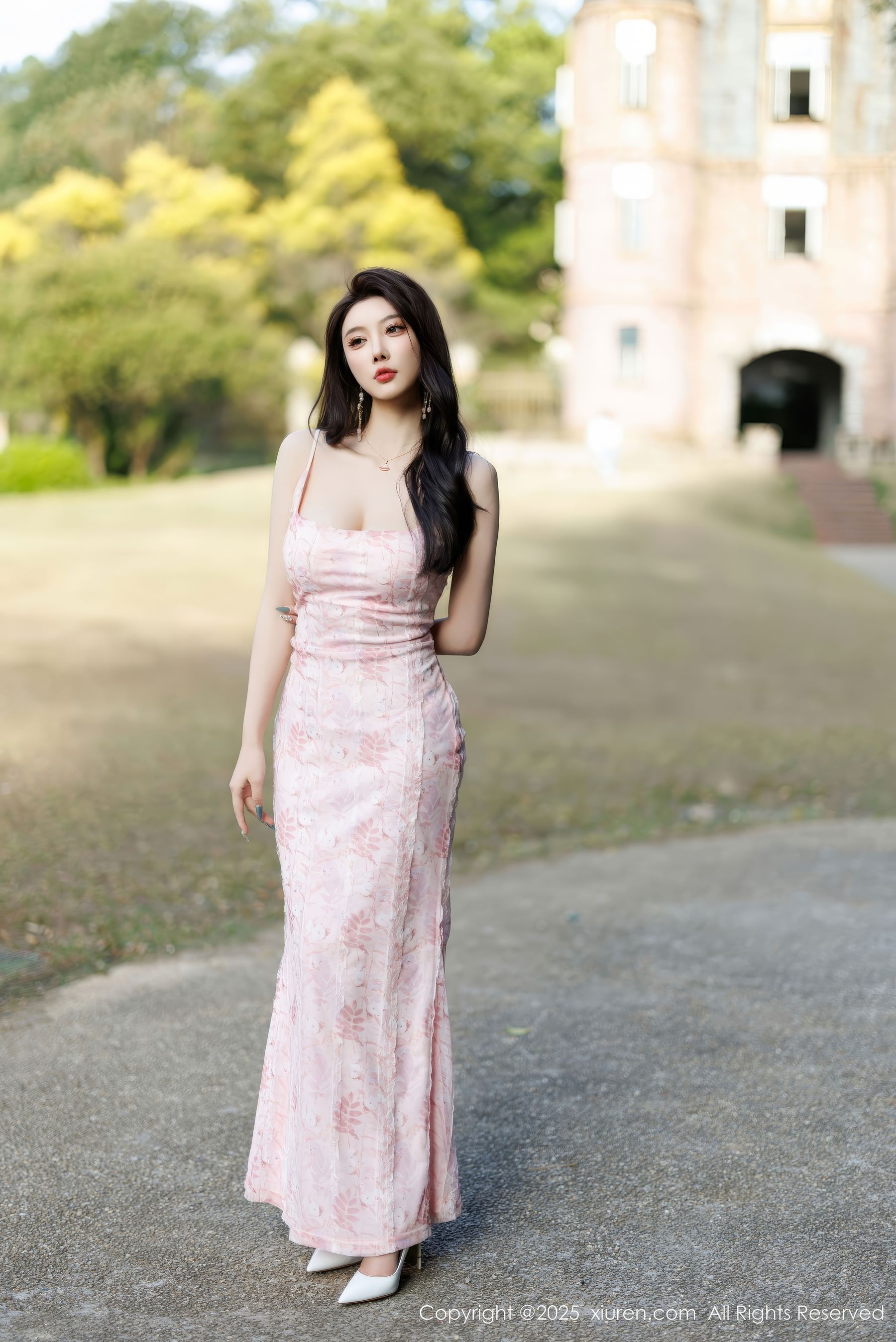 [秀人XiuRen] 2025.02.14 No.9886 杨晨晨Yome/(81P)