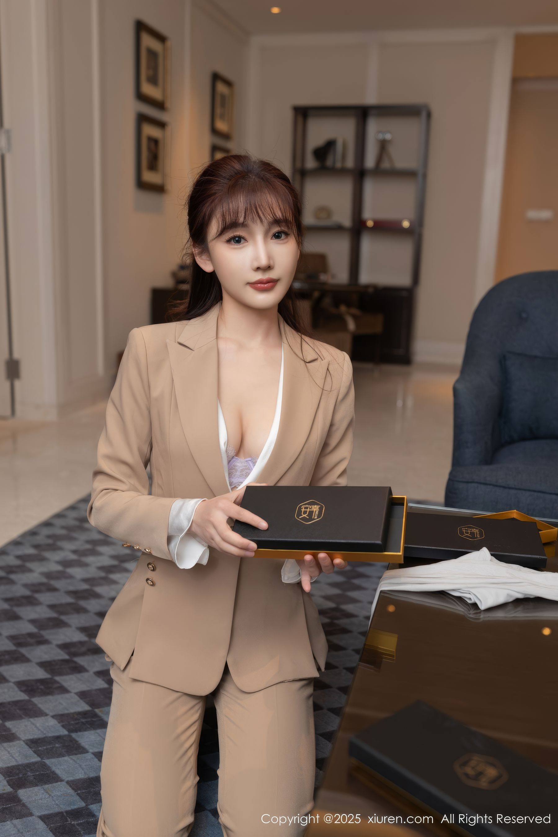 [秀人XiuRen] 2025.02.13 No.9881 陆萱萱/(82P)