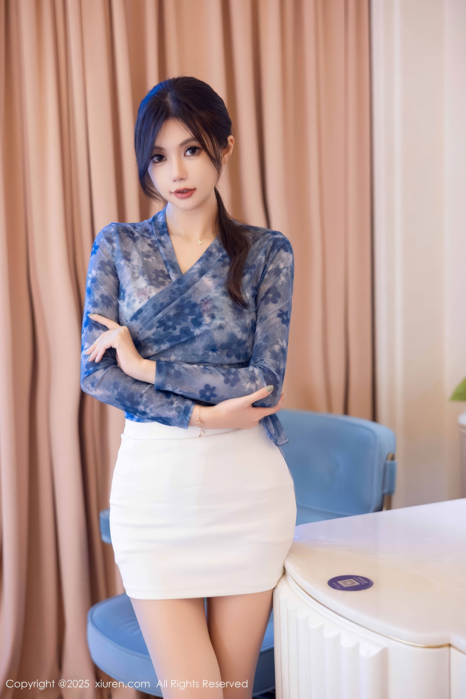 [秀人XiuRen] 2025.02.14 No.9884 绮里嘉ula/(90P)