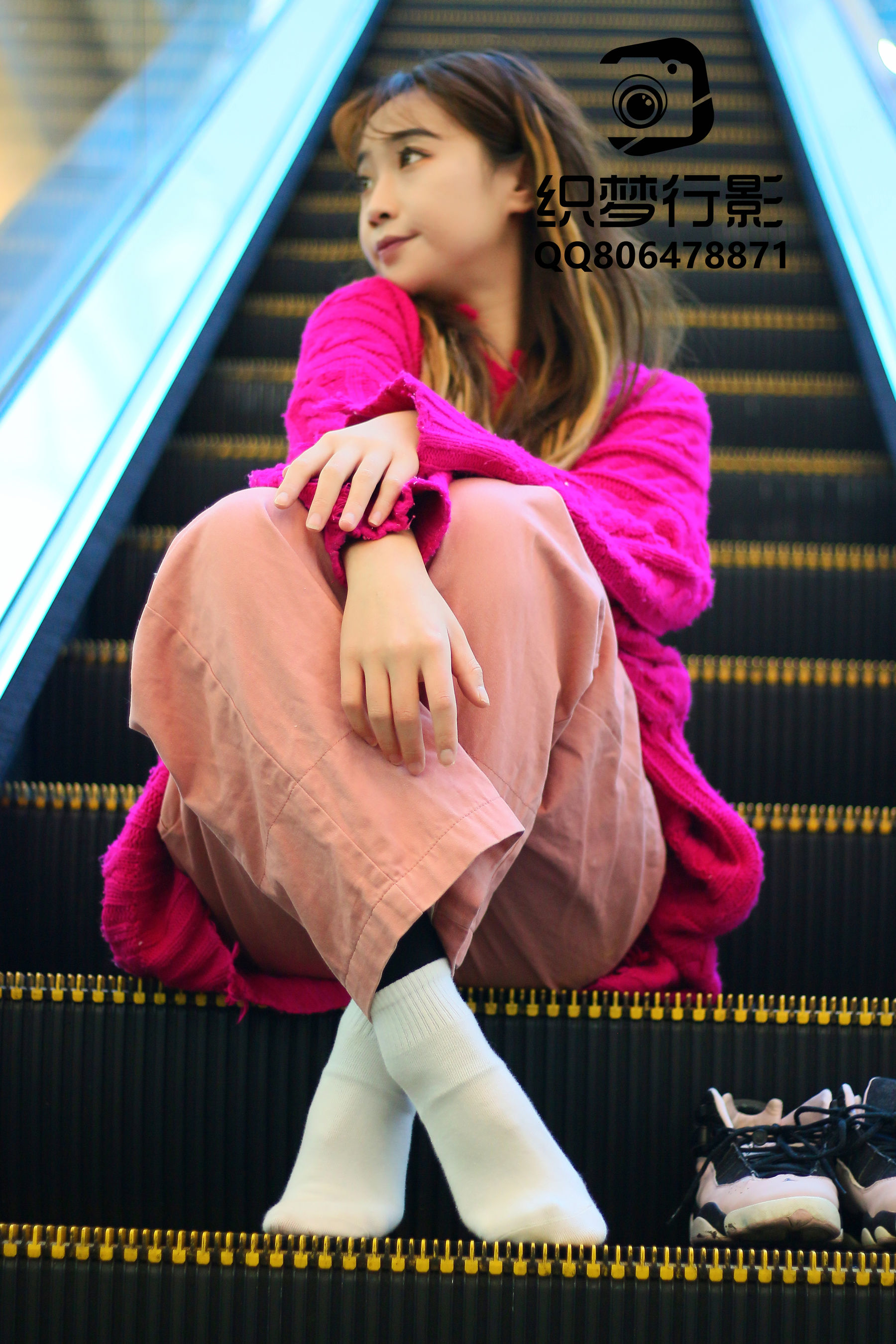 [织梦映像] 叱咤红人-商场多场景拍摄/(311P)