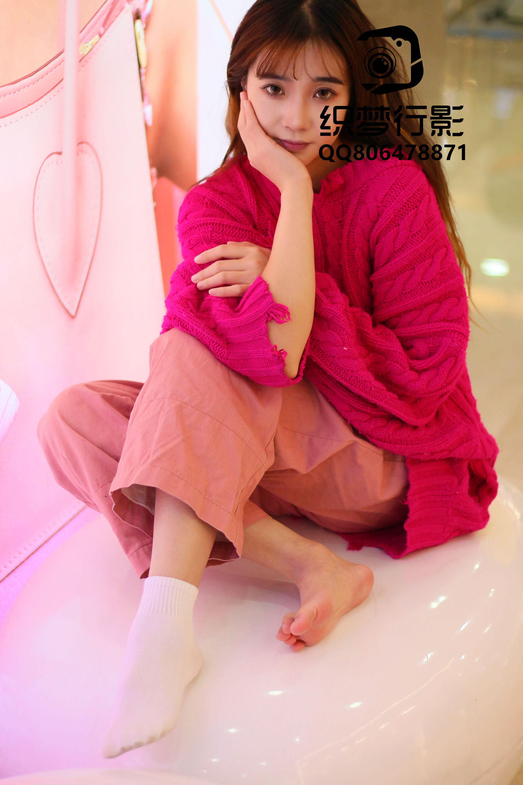 [织梦映像] 叱咤红人-商场多场景拍摄/(311P)