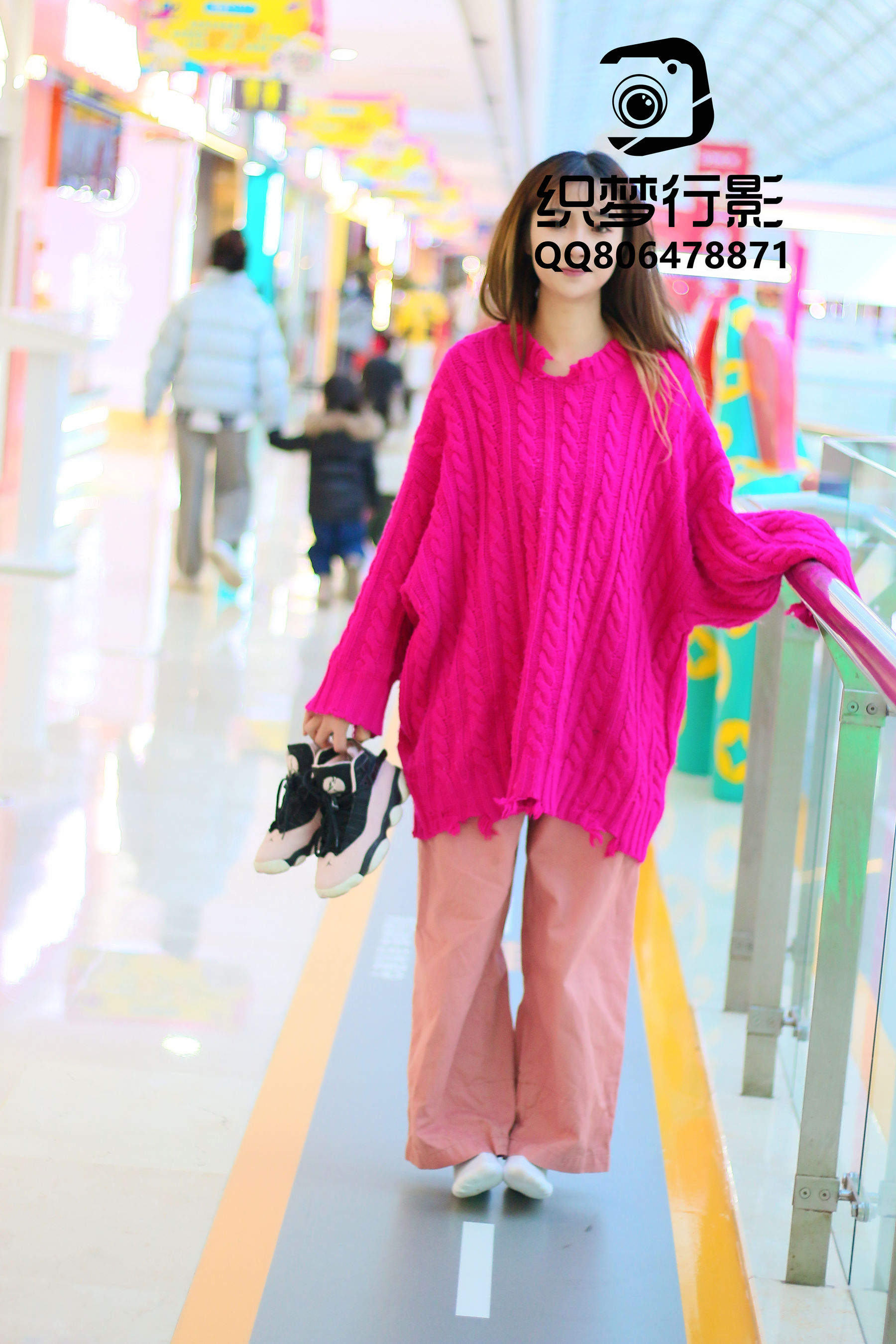 [织梦映像] 叱咤红人-商场多场景拍摄/(311P)