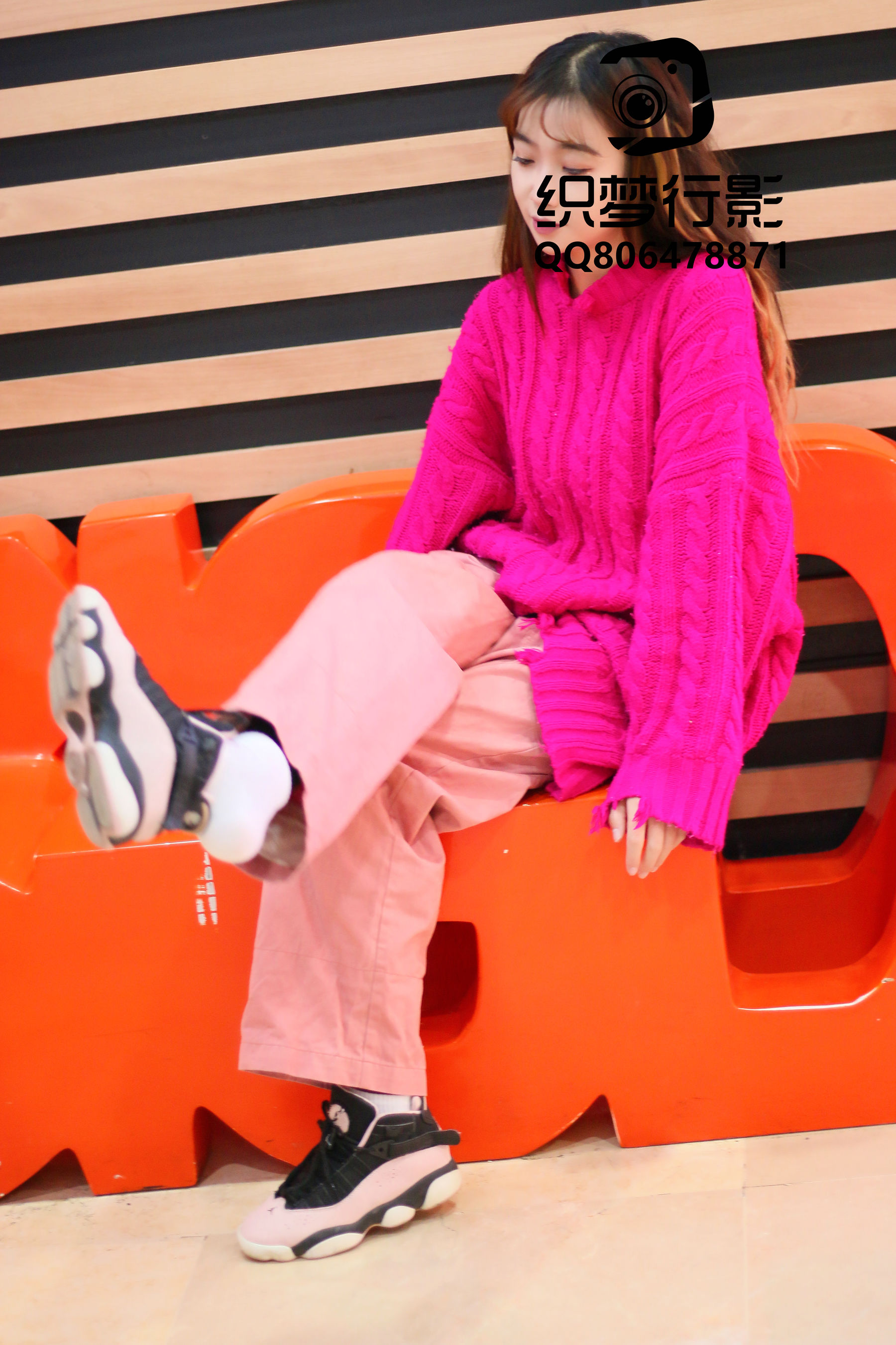 [织梦映像] 叱咤红人-商场多场景拍摄/(311P)