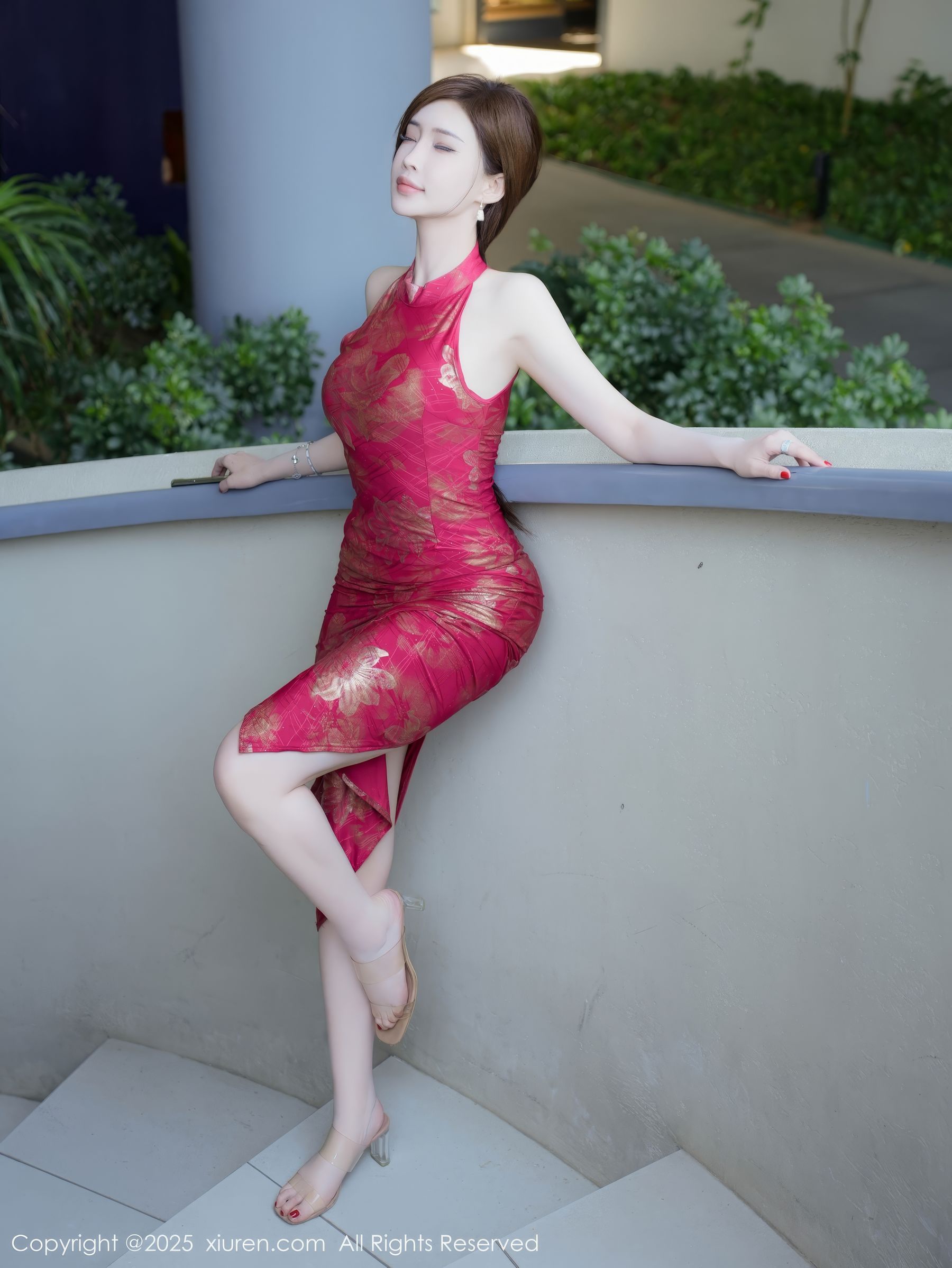 [秀人XiuRen] 2025.02.05 No.9837 Carol周妍希X/(77P)