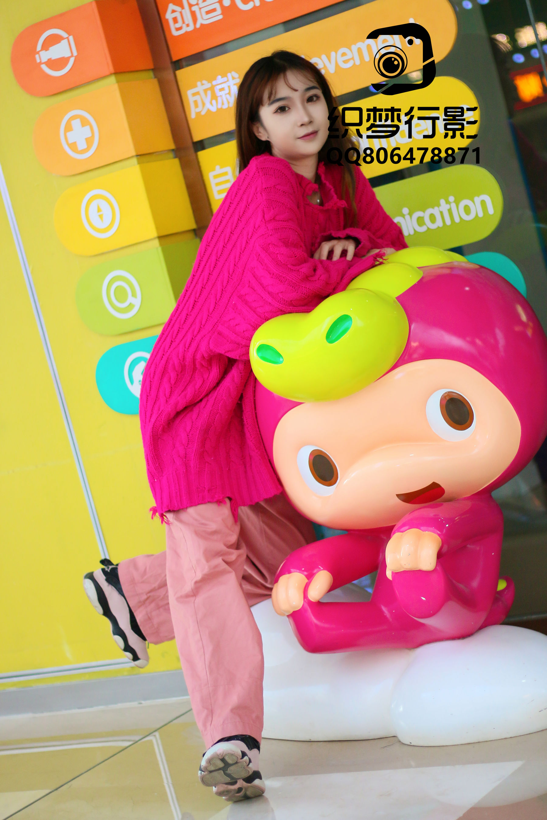 [织梦映像] 叱咤红人-商场多场景拍摄/(311P)