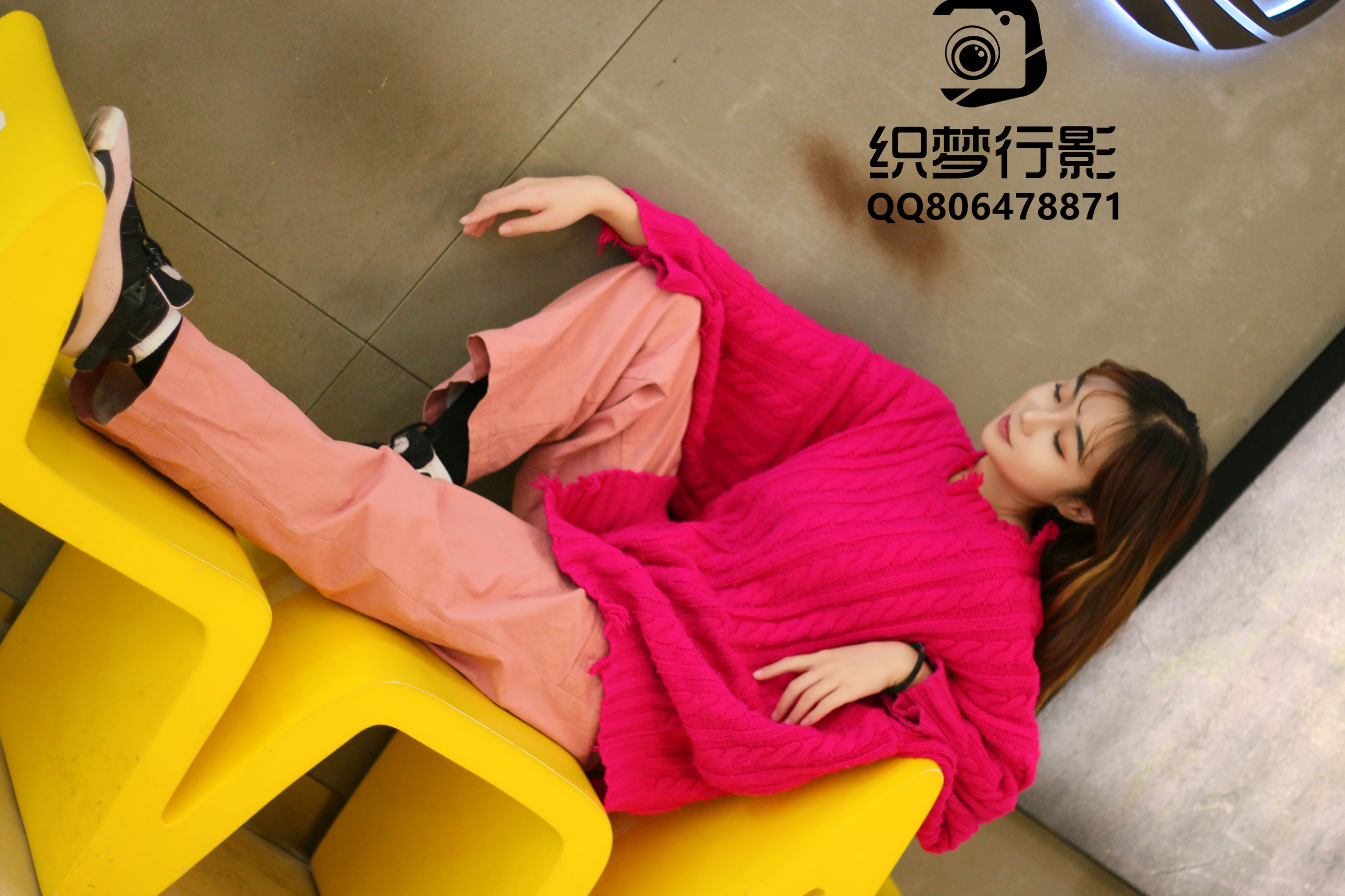 [织梦映像] 叱咤红人-商场多场景拍摄/(311P)