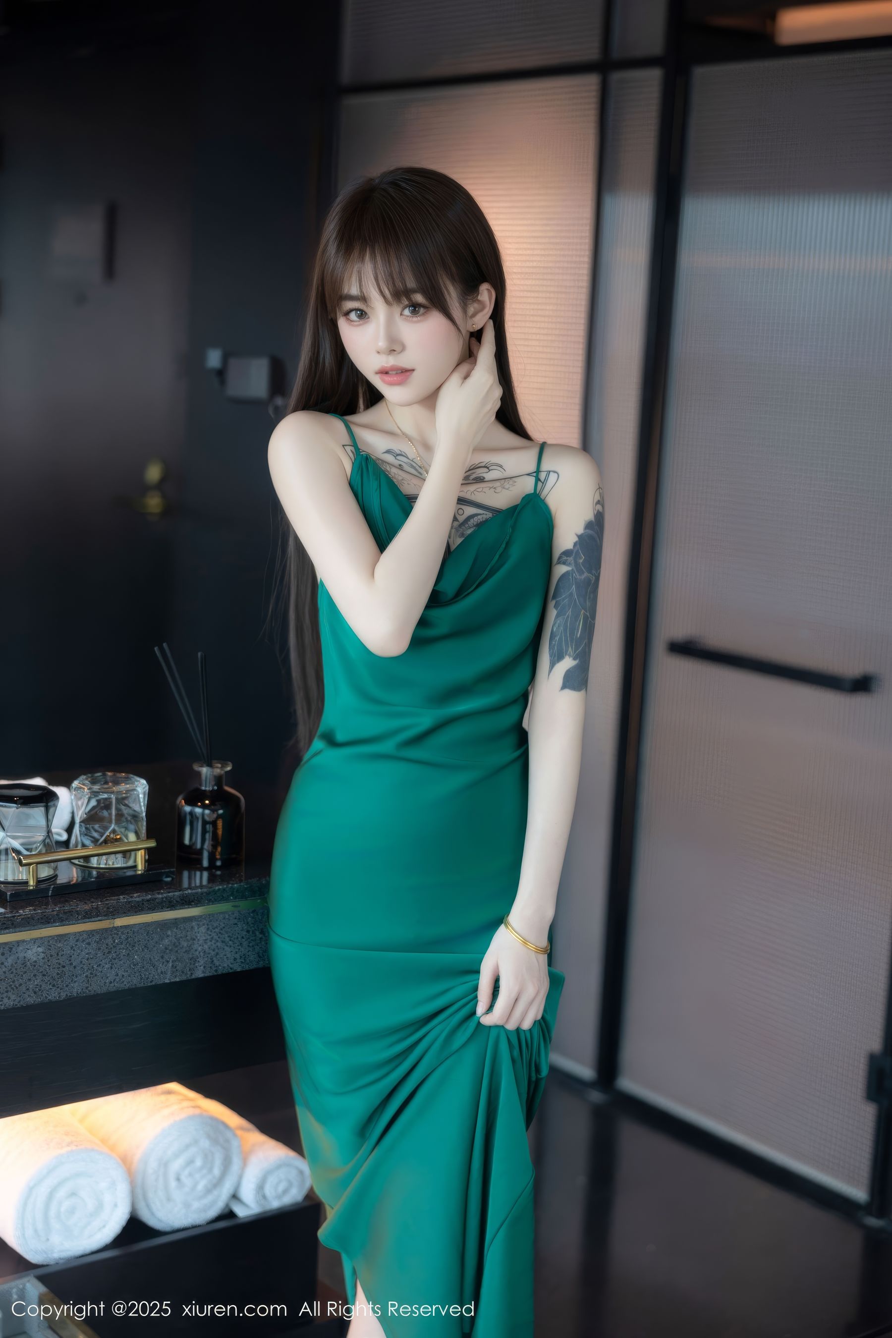 [秀人XiuRen] 2025.01.23 No.9803 奶瓶/(94P)