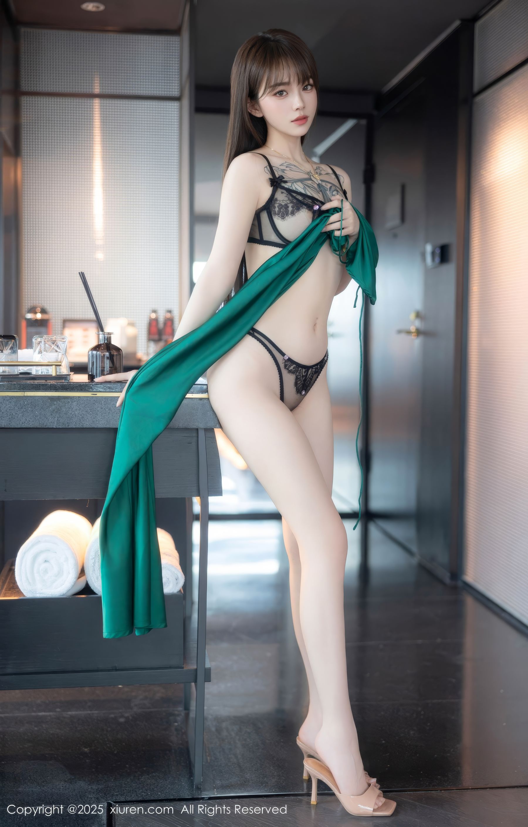 [秀人XiuRen] 2025.01.23 No.9803 奶瓶/(94P)